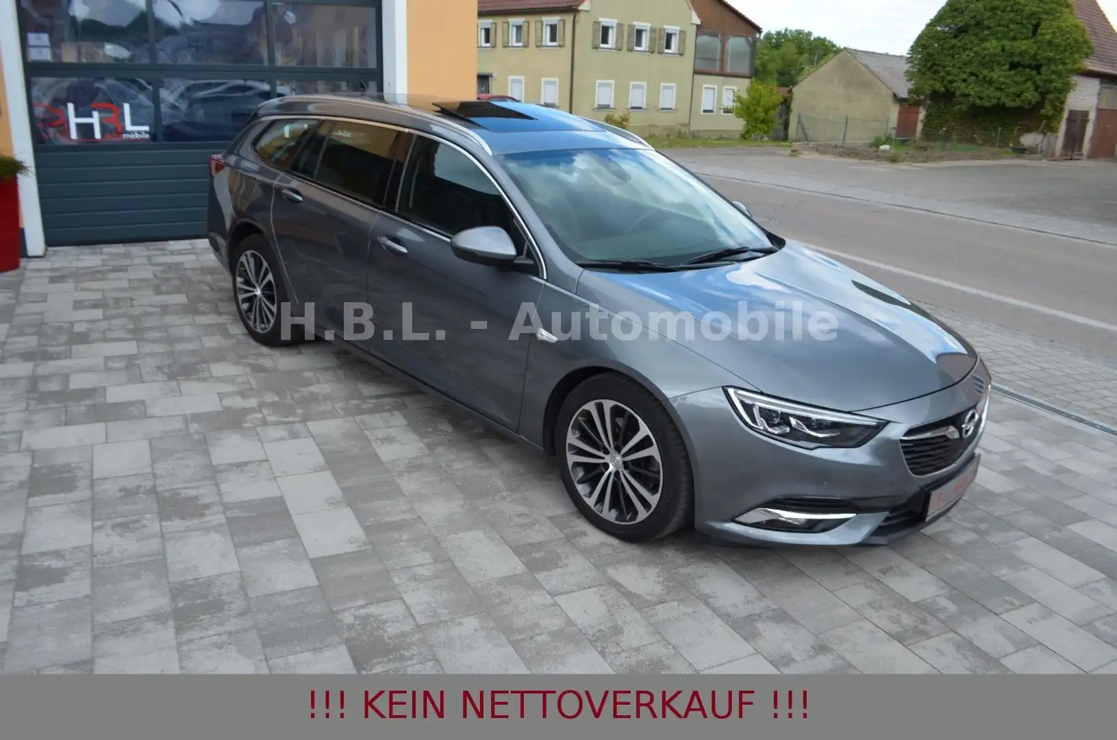 Opel Insignia B 2,0 ST Ultimate 4x4/1.Hd/AHK/Kamera Grau - 1