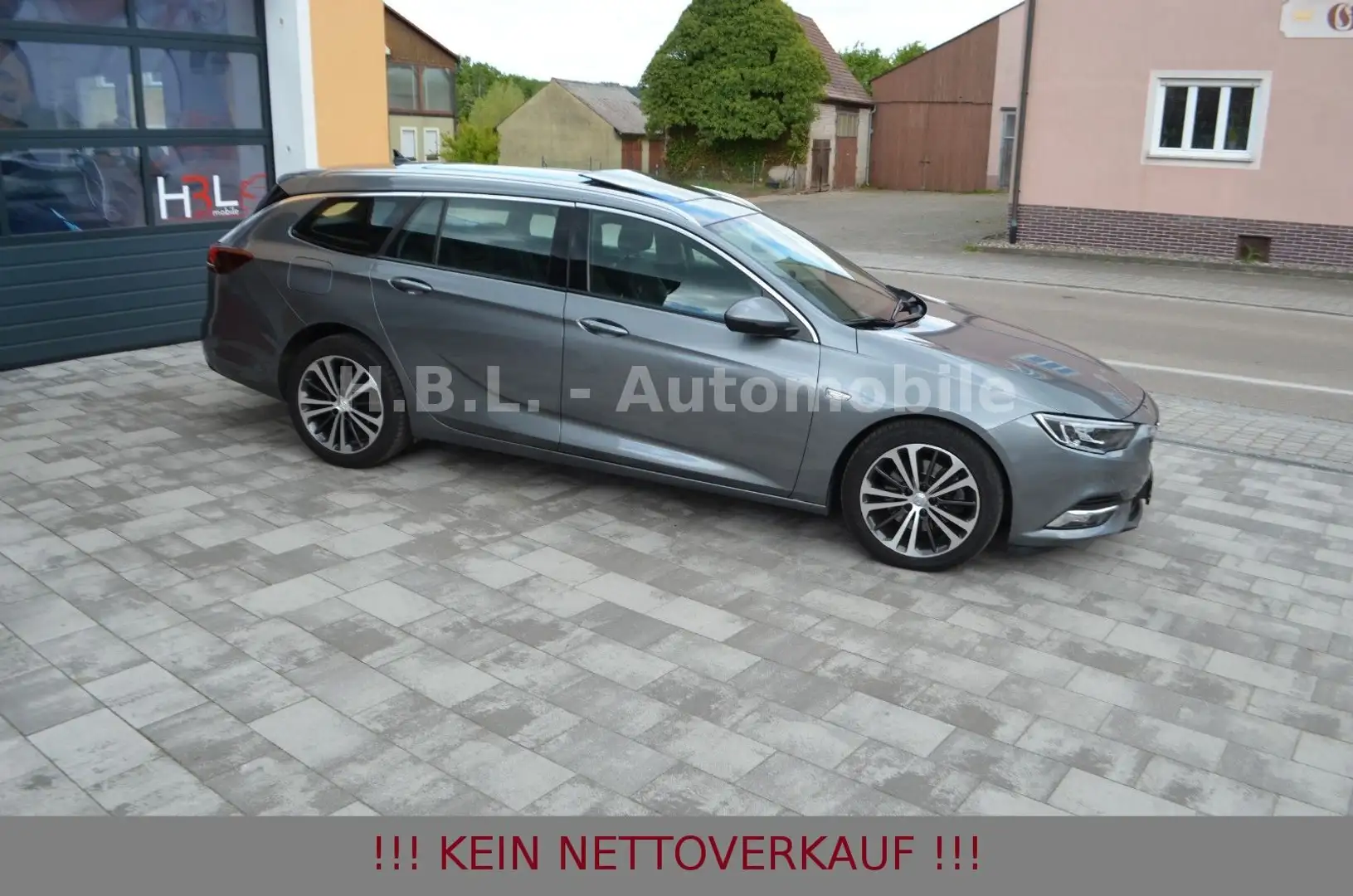 Opel Insignia B 2,0 ST Ultimate 4x4/1.Hd/AHK/Kamera Grau - 2