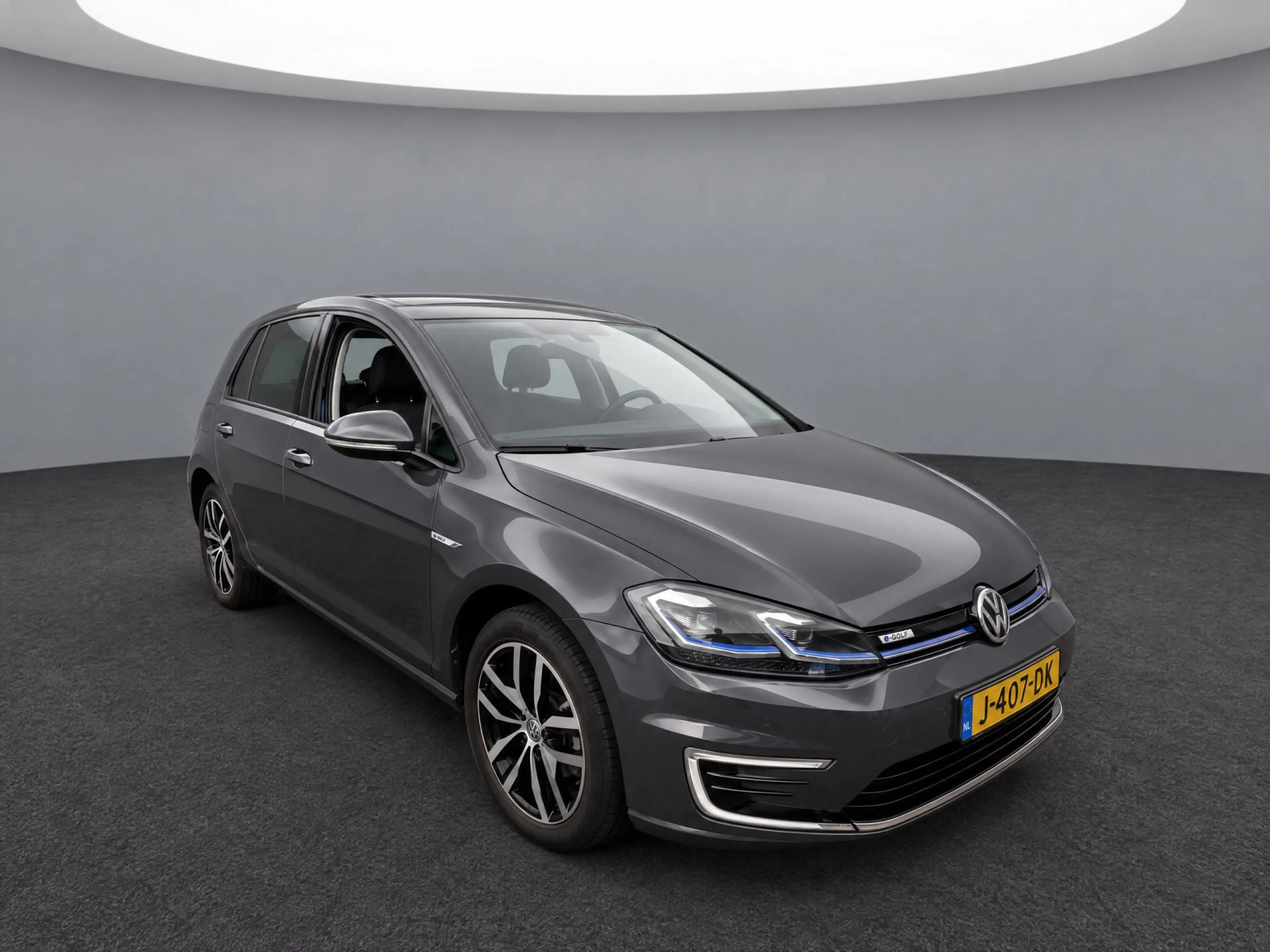 Volkswagen e-Golf E-DITION / Navigatie / App connect / Parkeersensor — photo 7