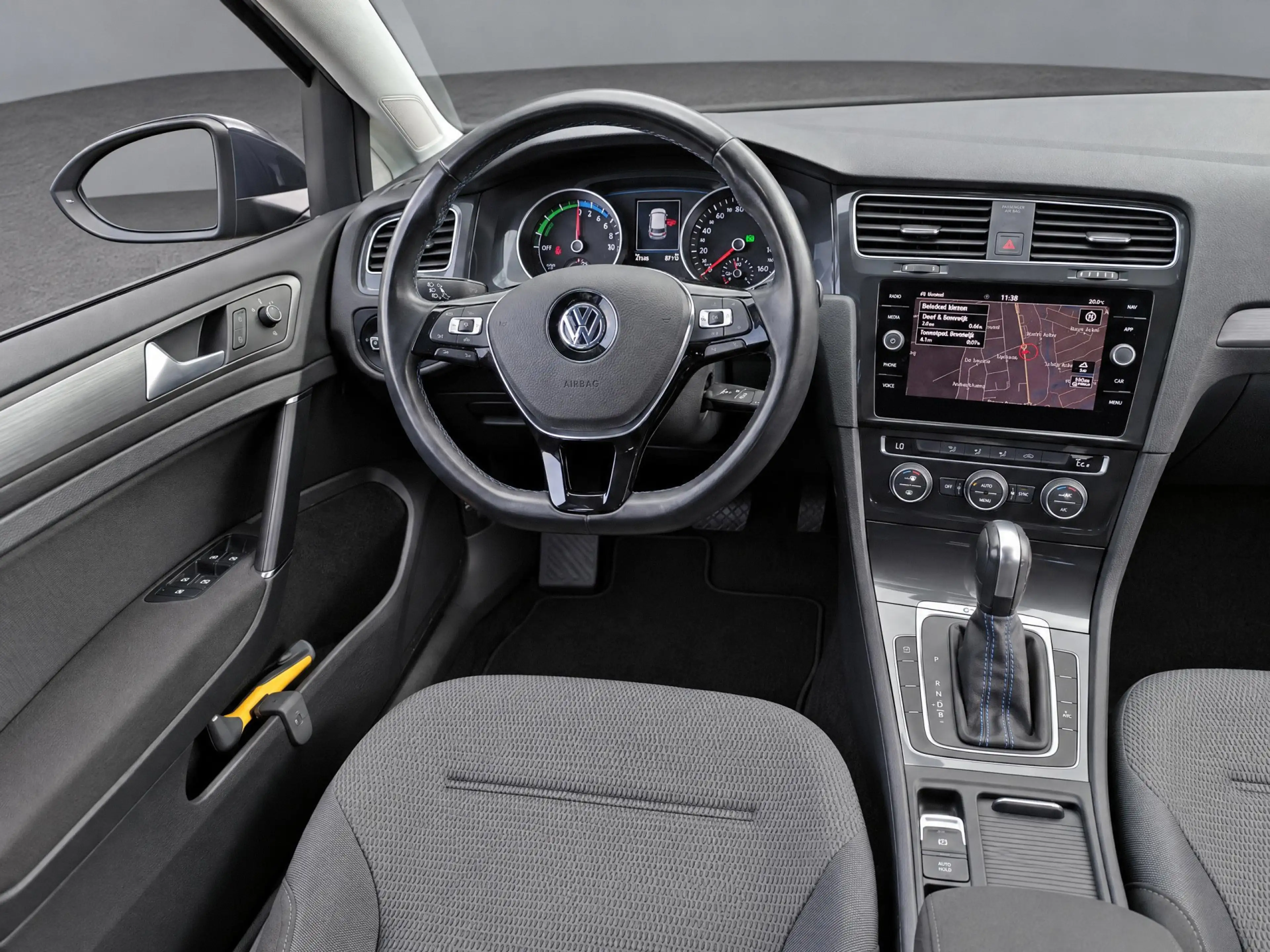 Volkswagen e-Golf E-DITION / Navigatie / App connect / Parkeersensor — photo 10