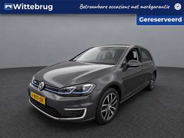 E-DITION / Navigatie / App connect / Parkeersensor