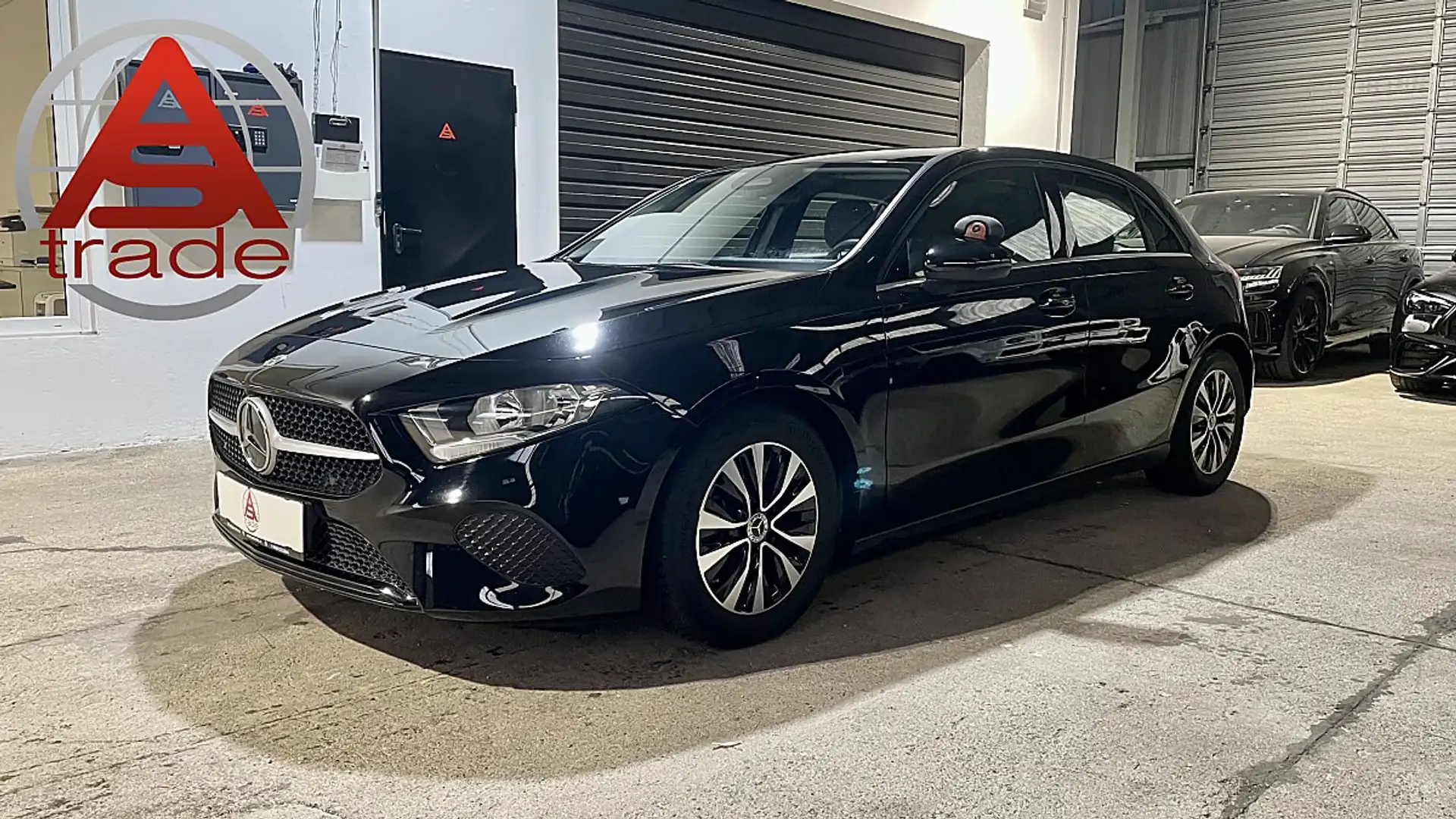 Mercedes-Benz A 200 d Aut.Fahrschulauto*AHK*Kamera* Schwarz - 1