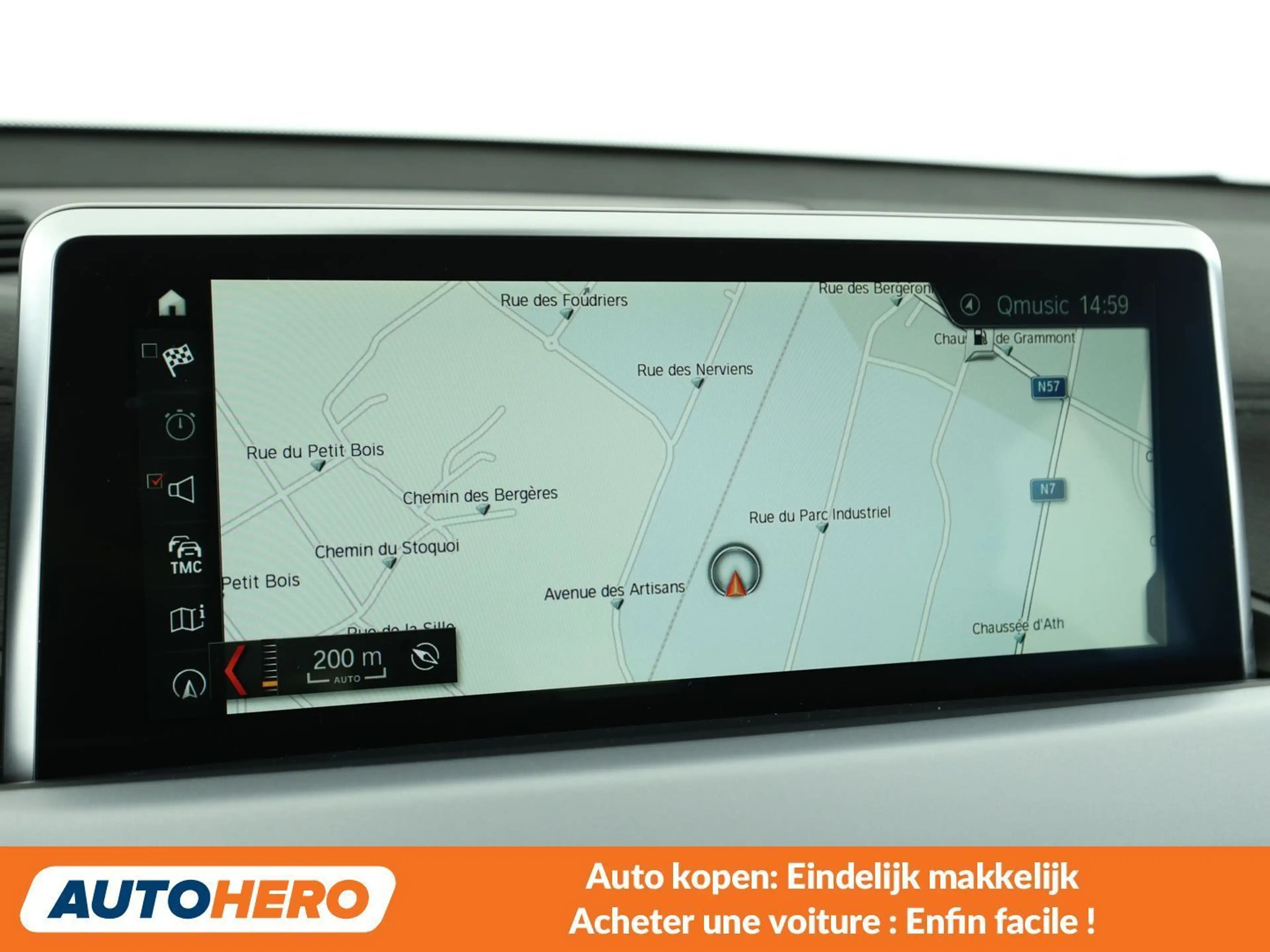 BMW X2 sDrive 18d Advantage — photo 8