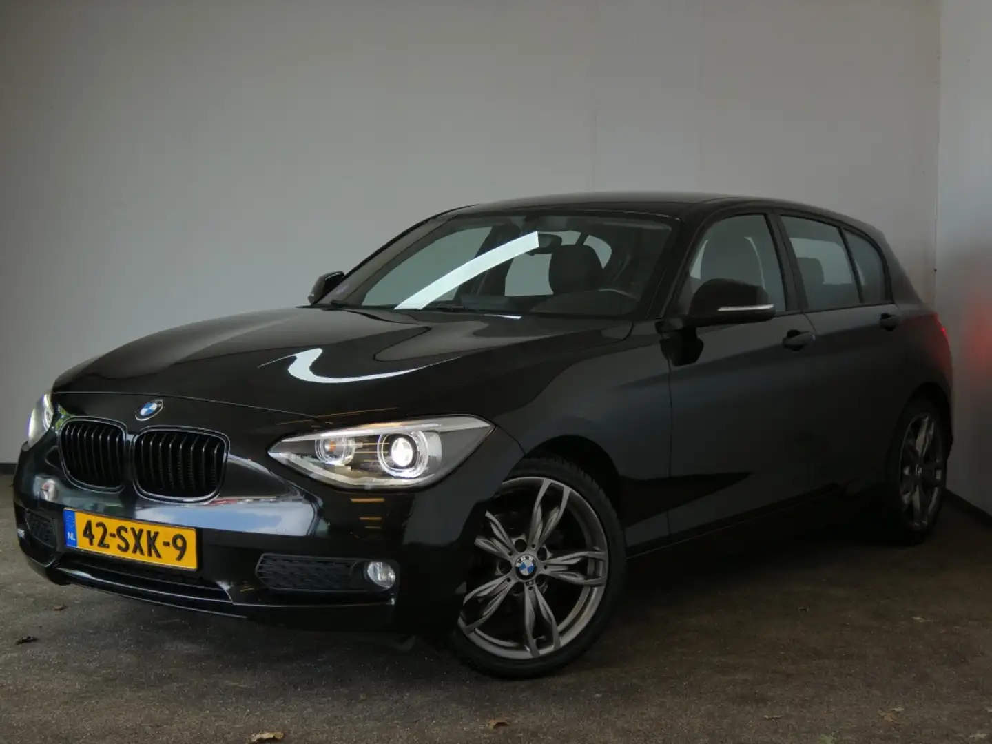 BMW 116 1-serie 116i Business Nwe APK airco Zwart - 1