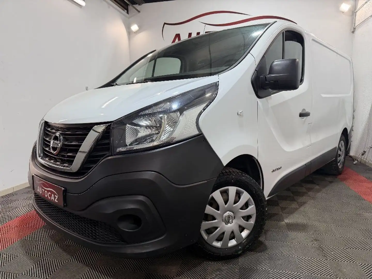 Nissan NV300 FOURGON L1H1 1.6 DCI 120 OPTIMA %2BATTELAGE *TVA RECUPERABLE *PREMIERE MAIN Weiß - 2