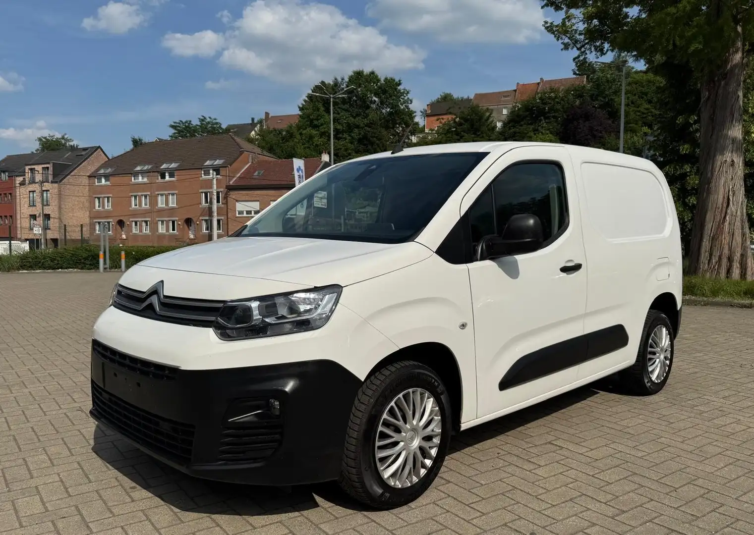 Citroen Berlingo 1.5 BlueHDi GARANTIE 12MOIS CARPASS C.T. CLIM. Blanc - 1