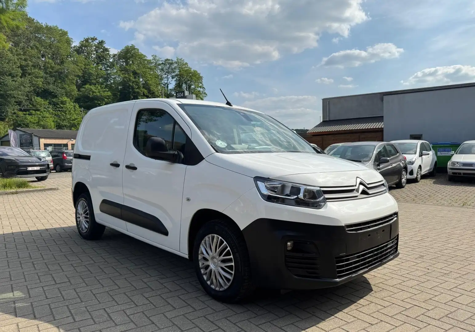Citroen Berlingo 1.5 BlueHDi GARANTIE 12MOIS CARPASS C.T. CLIM. Blanc - 2