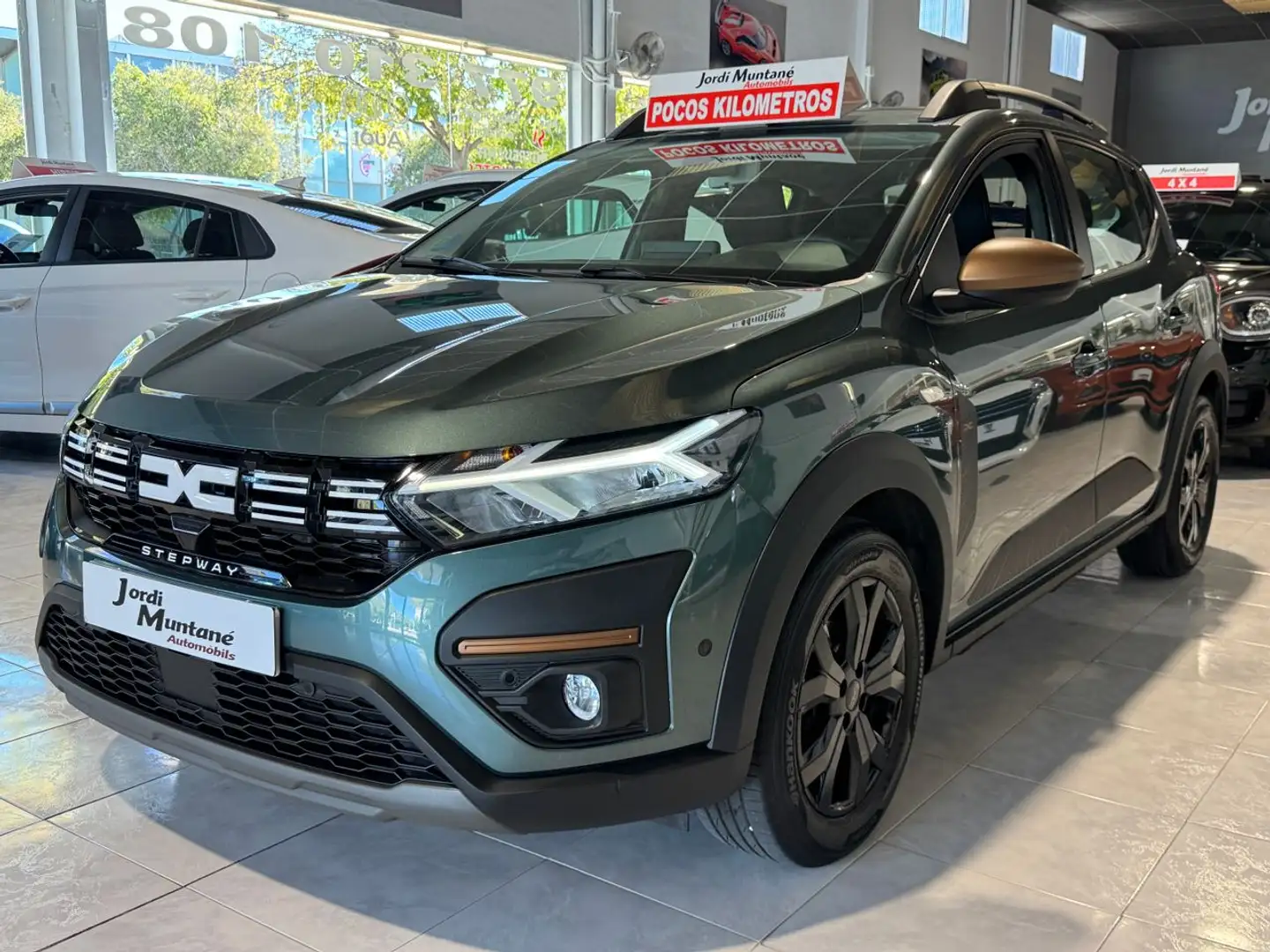 Dacia Sandero STEPWAY 1.0GLP 101CV EXTREME GO.- " NACIONAL ".- " Verde - 1