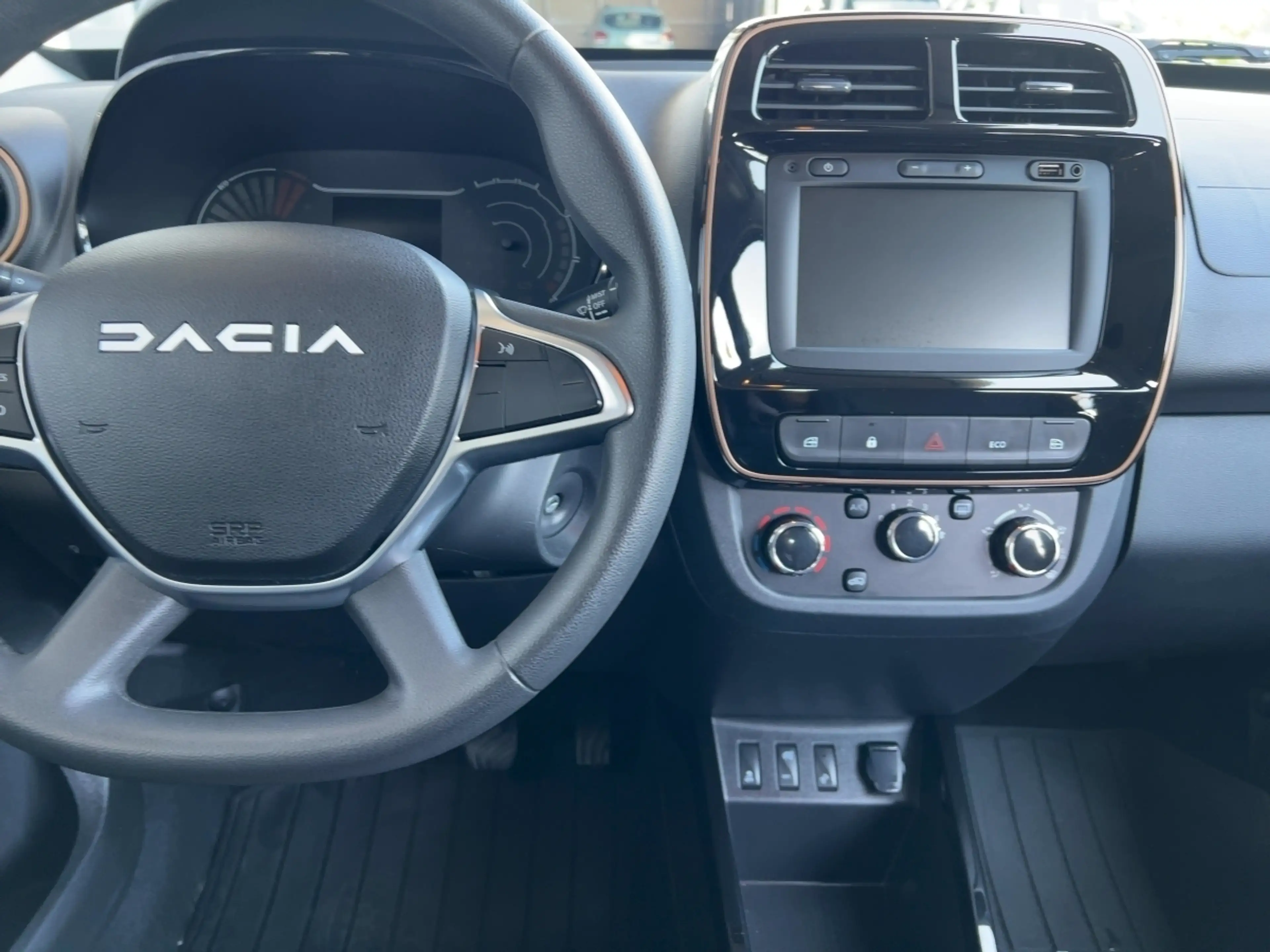 Dacia Spring Extreme ELECTRIC 65 — photo 11