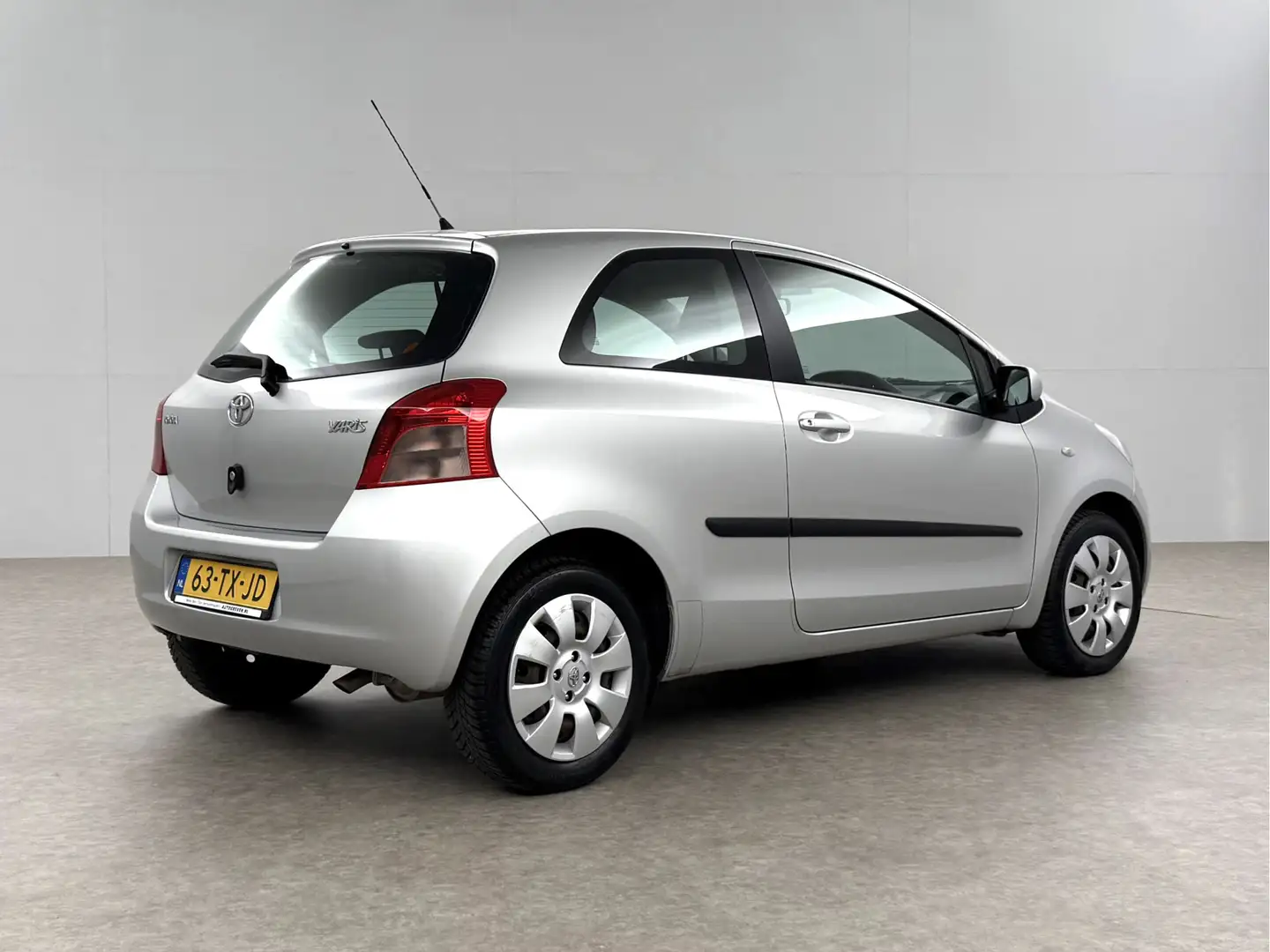 Toyota Yaris 1.3 VVTi Sol MMT | APK tot 11-2025 | Automaat Airc Argent - 2