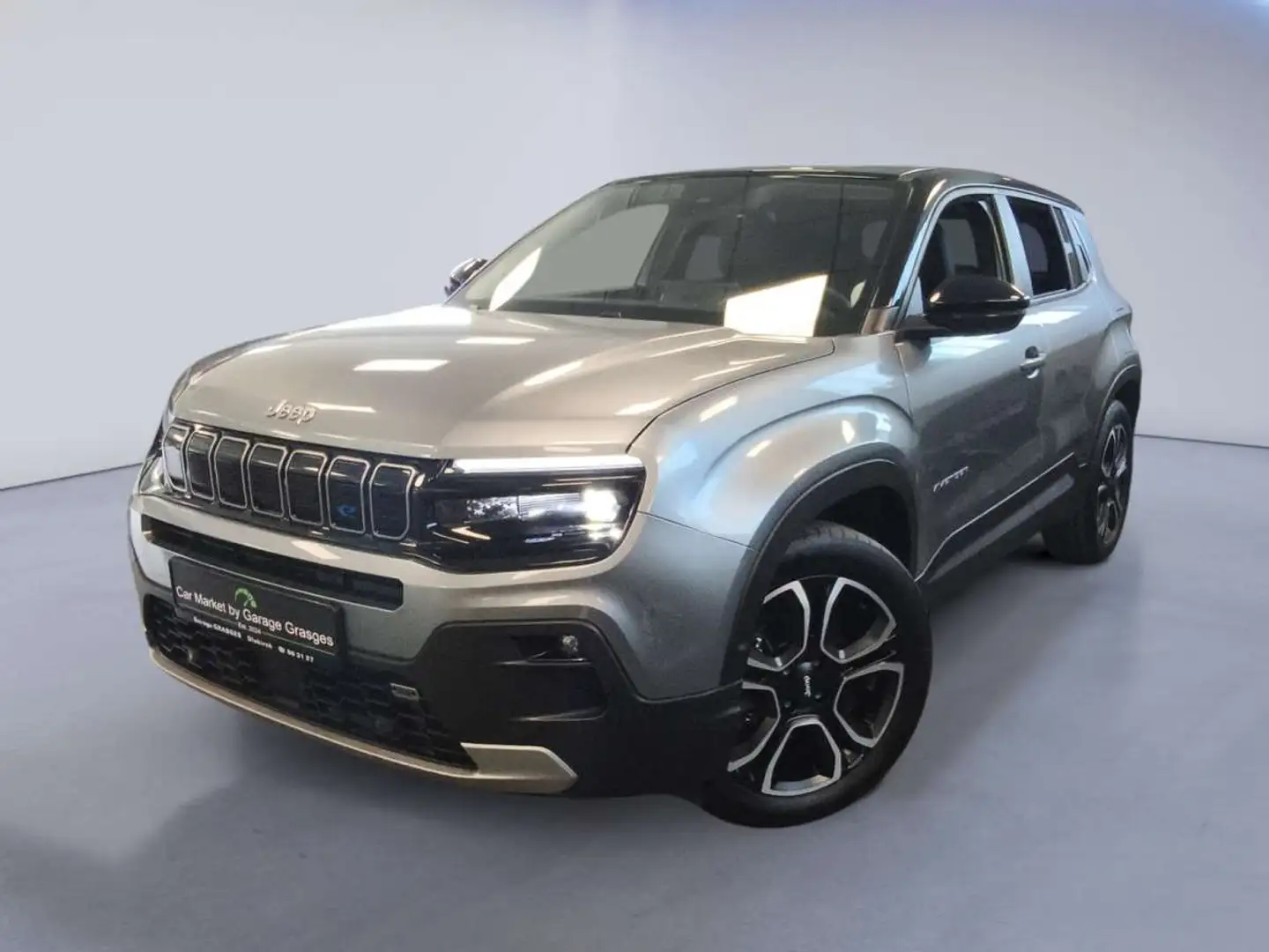 Jeep Avenger 54 kWh Summit My23 siva - 1