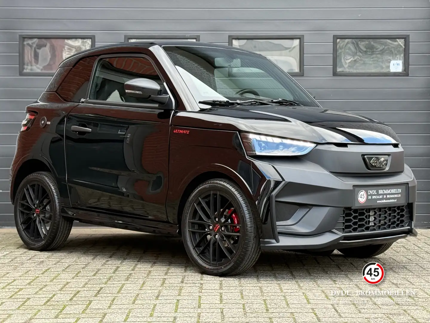 Ligier JS 50 Sport Ultimate Brommobiel STERRENHEMEL NIEUW 2025 Zwart - 2