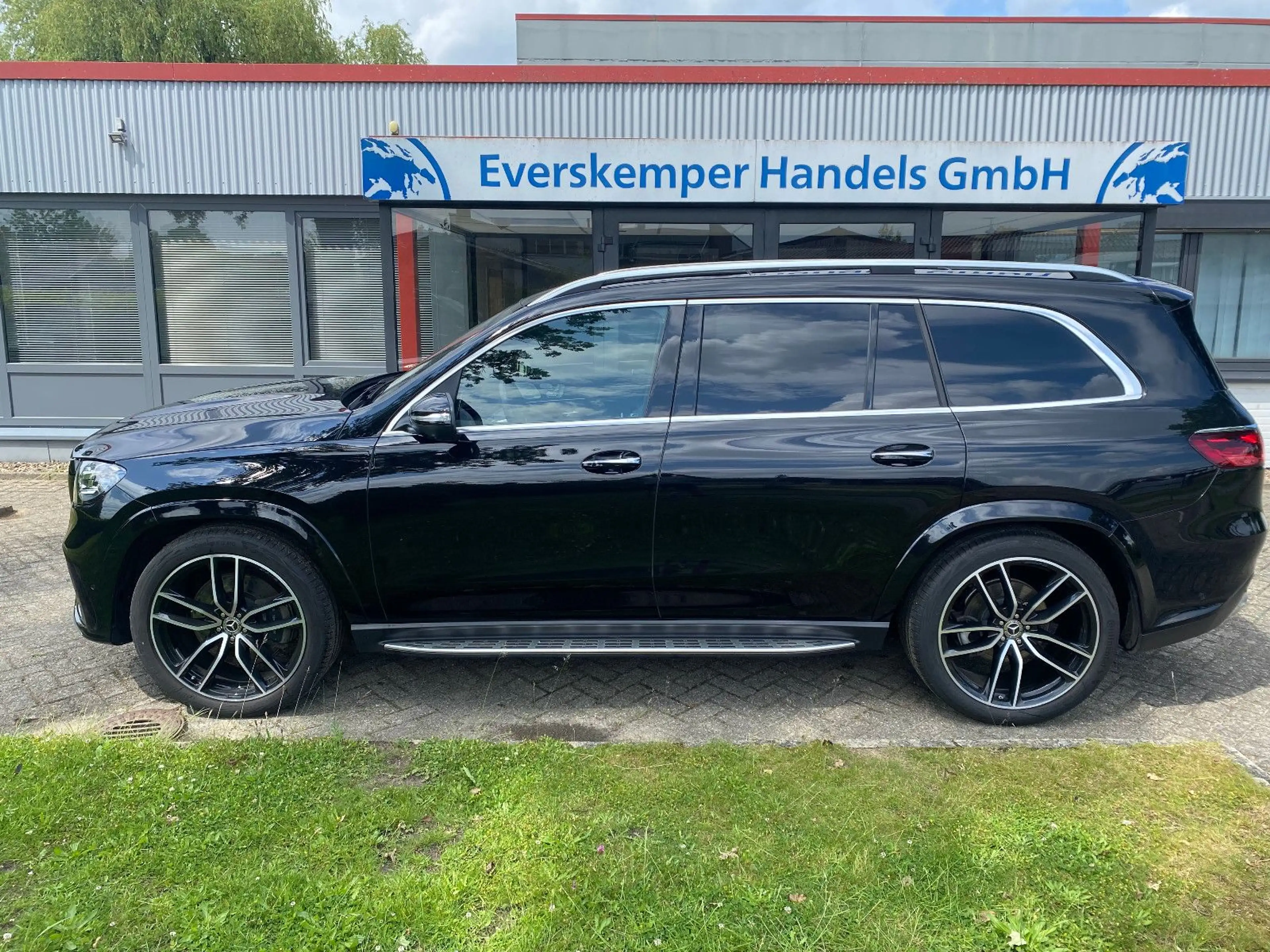 Mercedes-Benz GLS 580 GLS580 4M AMG Ultimate 3D Sound Fond TV 23Zol — photo 2