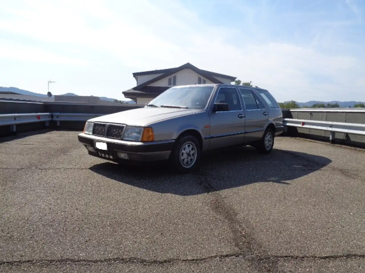 Lancia Thema SW 2.4 tds, foto 3