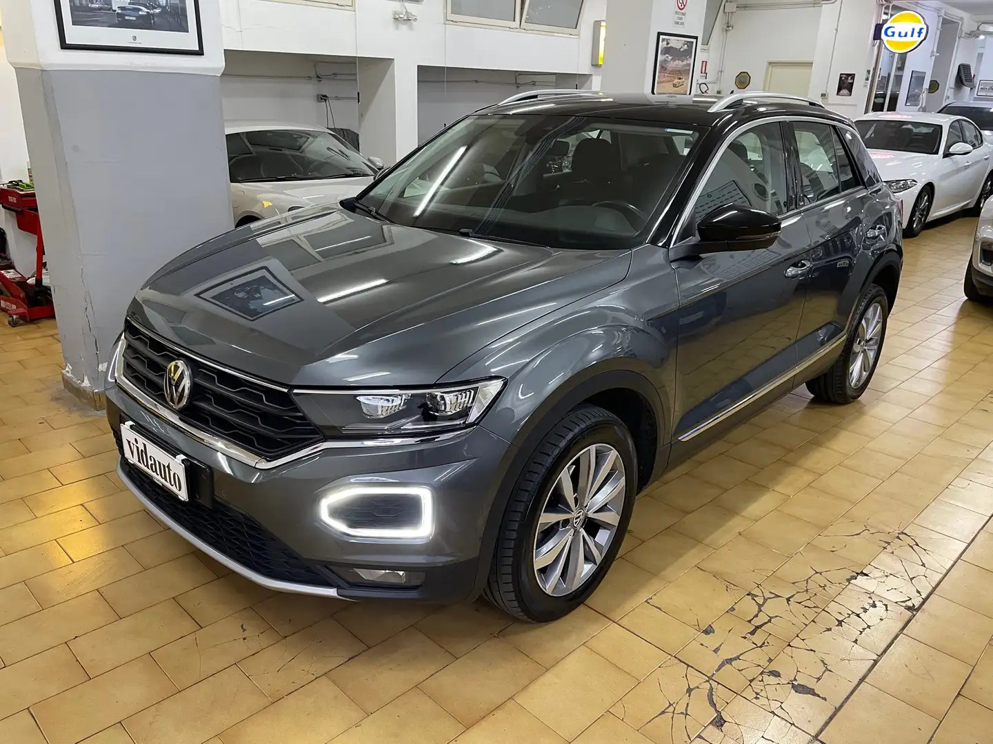 Volkswagen T-Roc 1.0 tsi Style 115cv Grigio - 1