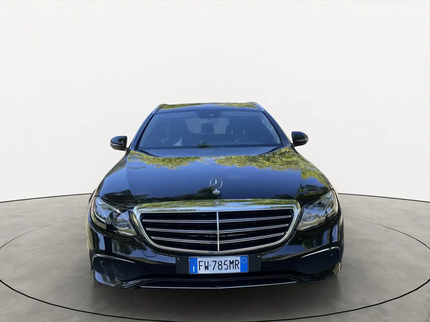 Mercedes-Benz E 220 SW d Sport auto Schwarz - 2