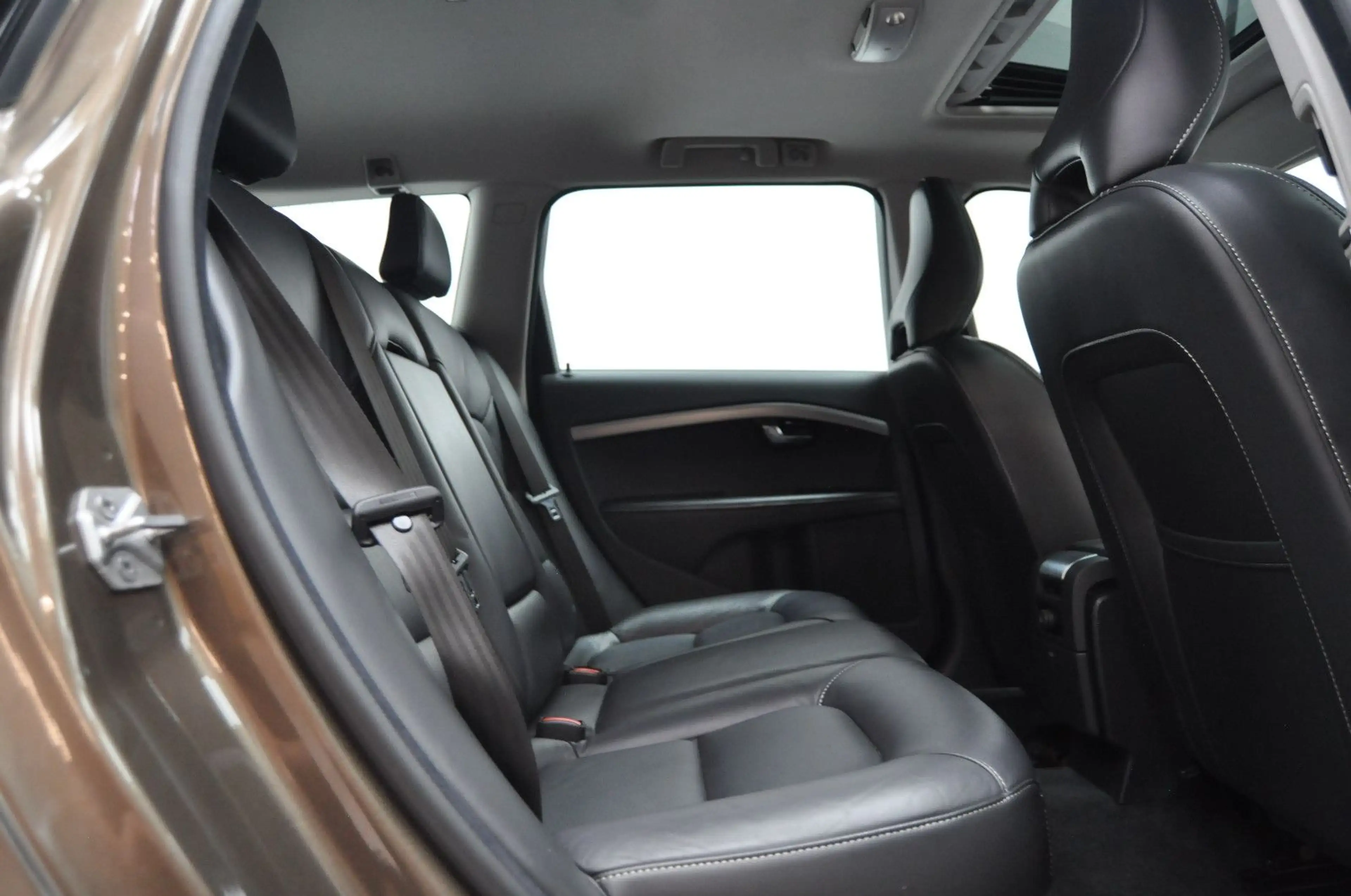 Volvo V70 2.0 D4 Linje Svart / SHZ / MEMORY / S-DACH — photo 14