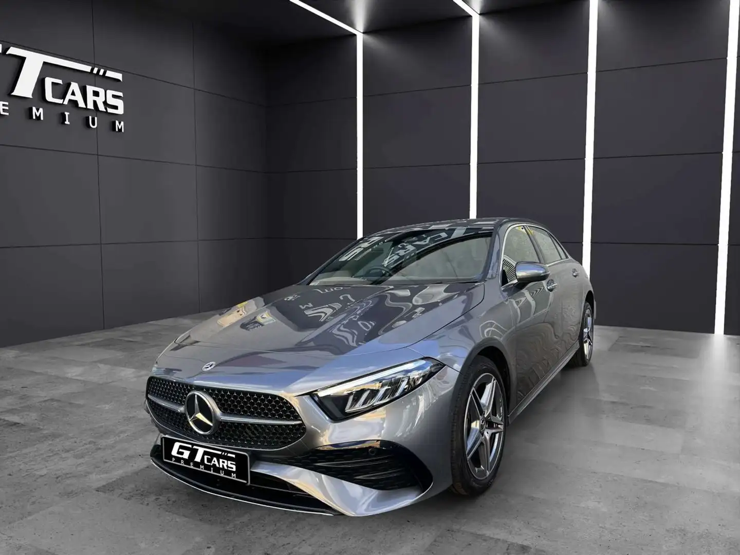 Mercedes-Benz A 250 250e AMG Gris - 1