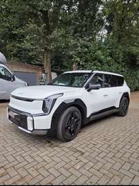 99,8-kWh AWD GT-line