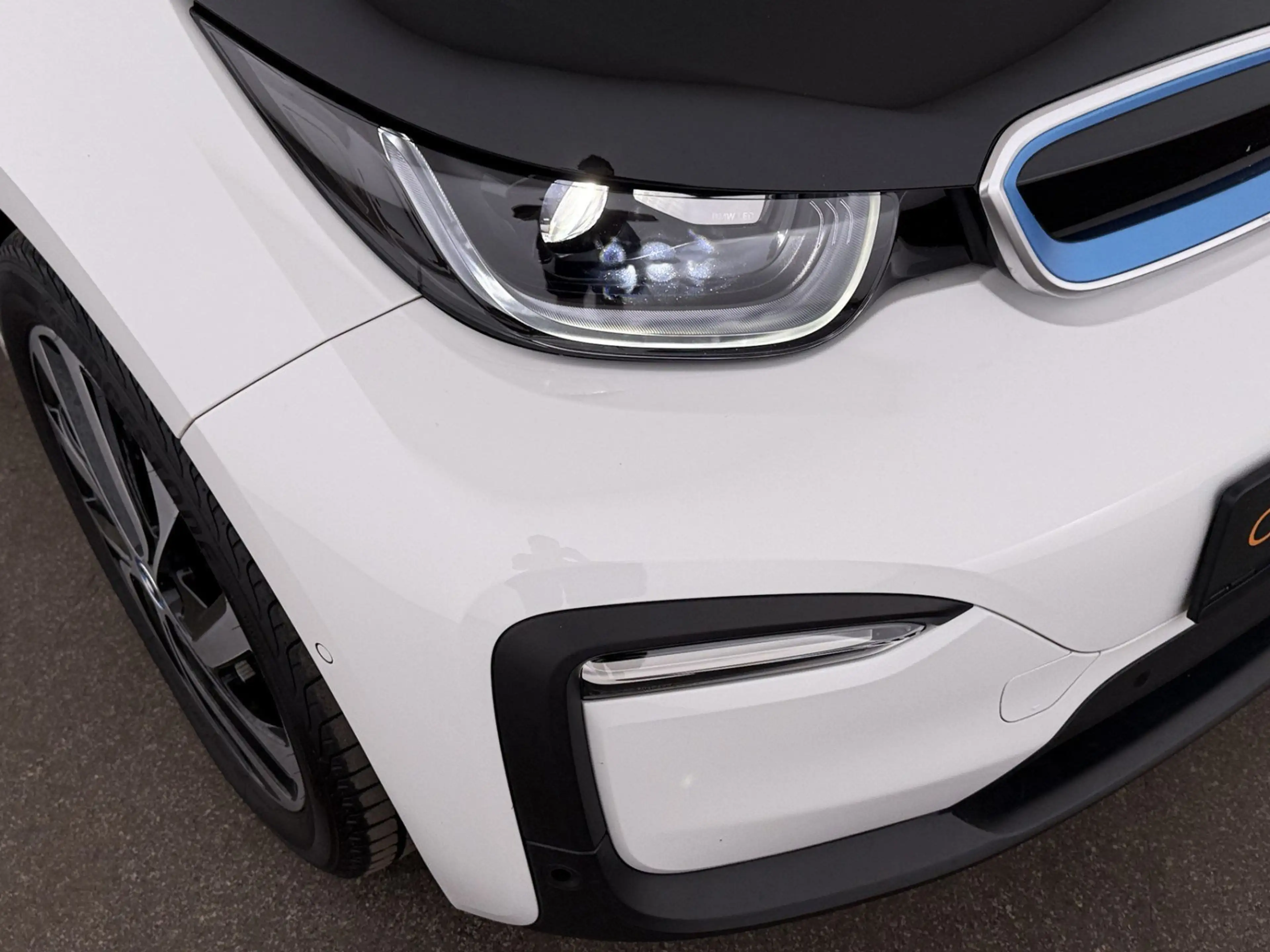 BMW i3 42kWh Aut LED NAVI R-CAM SITZHZG TEMPOMAT PDC — photo 12