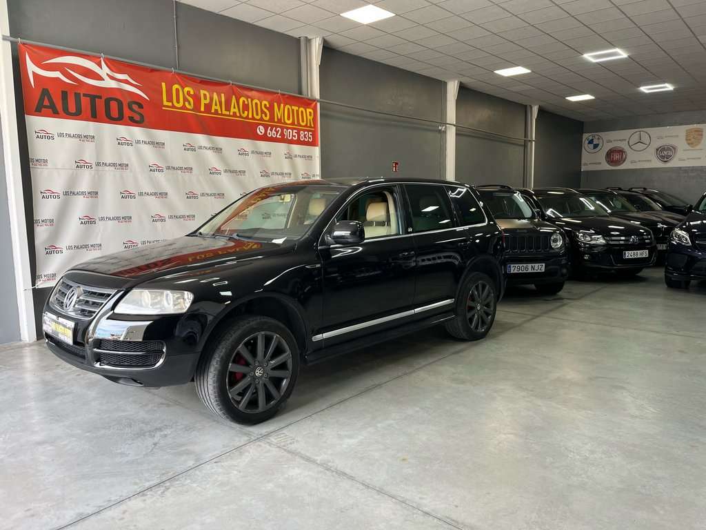 Volkswagen Touareg 3.0TDI V6 R-Line Tiptronic 4Motion 170kW - foto 1