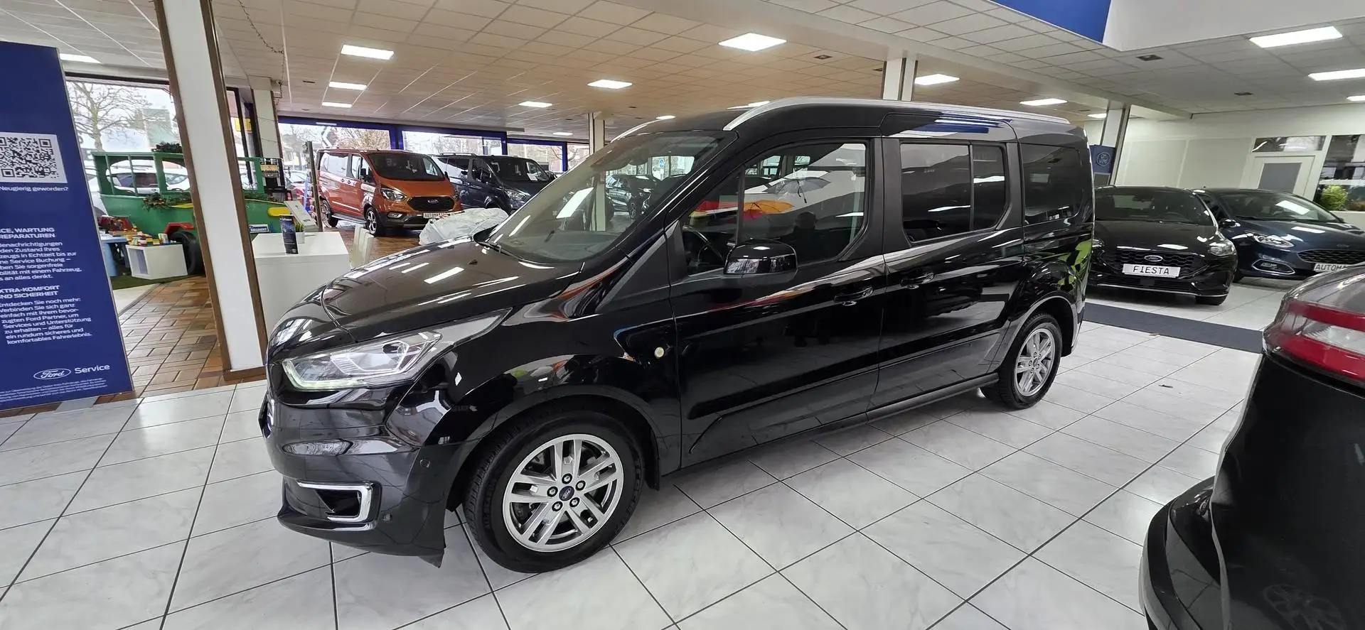Ford Grand Tourneo 1.5 EcoBlue Aut.Titanium ACC Navi Pano Xenon 7 Sit Noir - 1