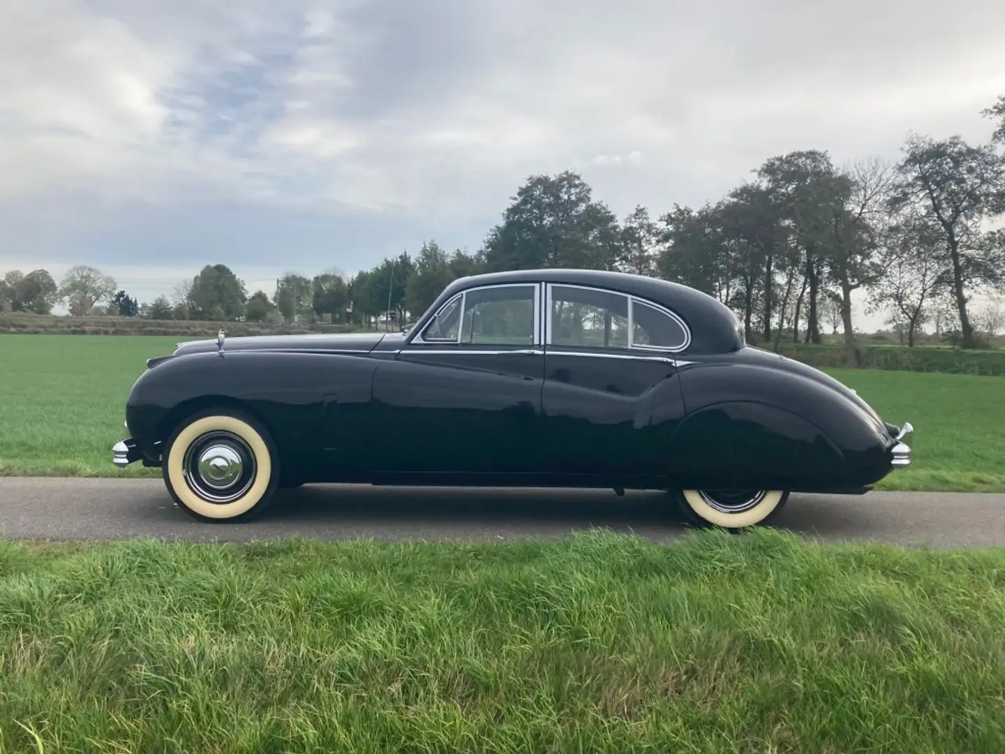 Jaguar MK 7 Negru - 1