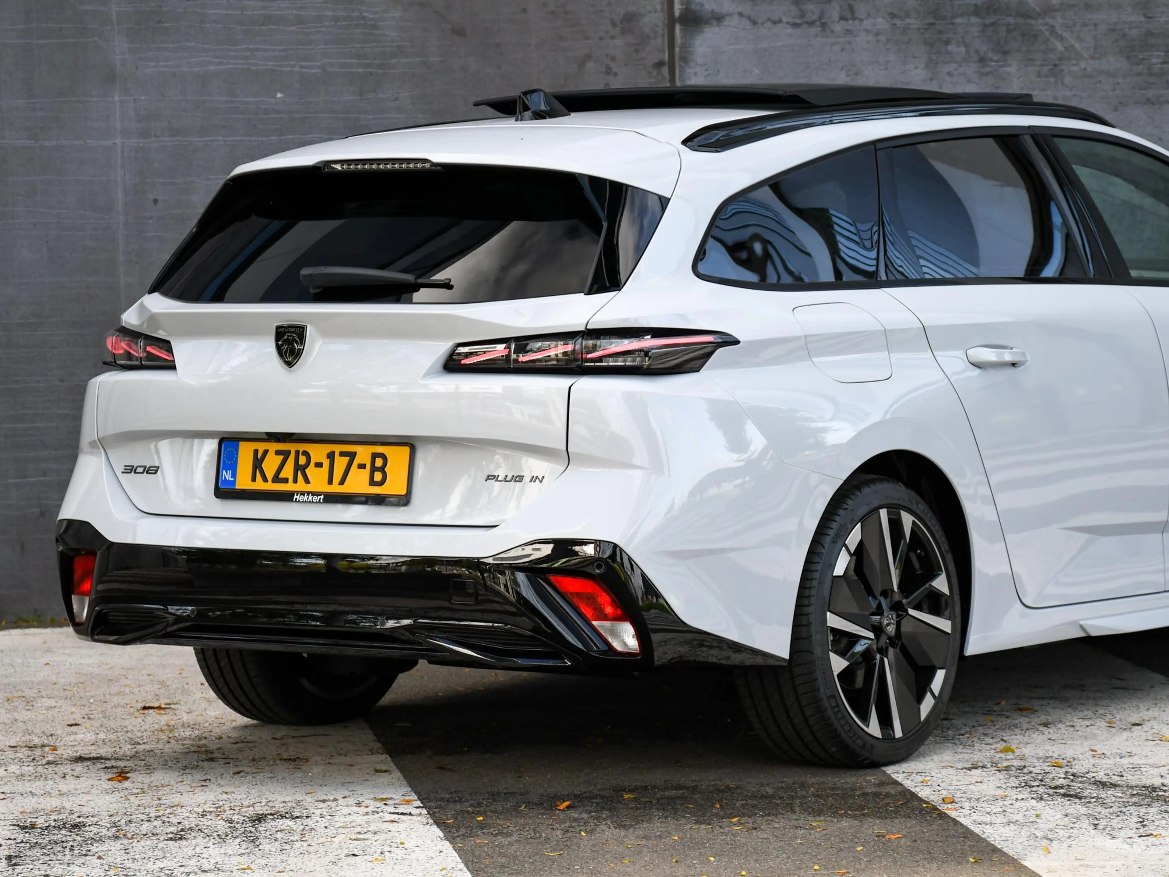 Peugeot 308 SW GT 1.6 Plug-in Hybrid 195pk Automaat PANO | FOC — photo 8