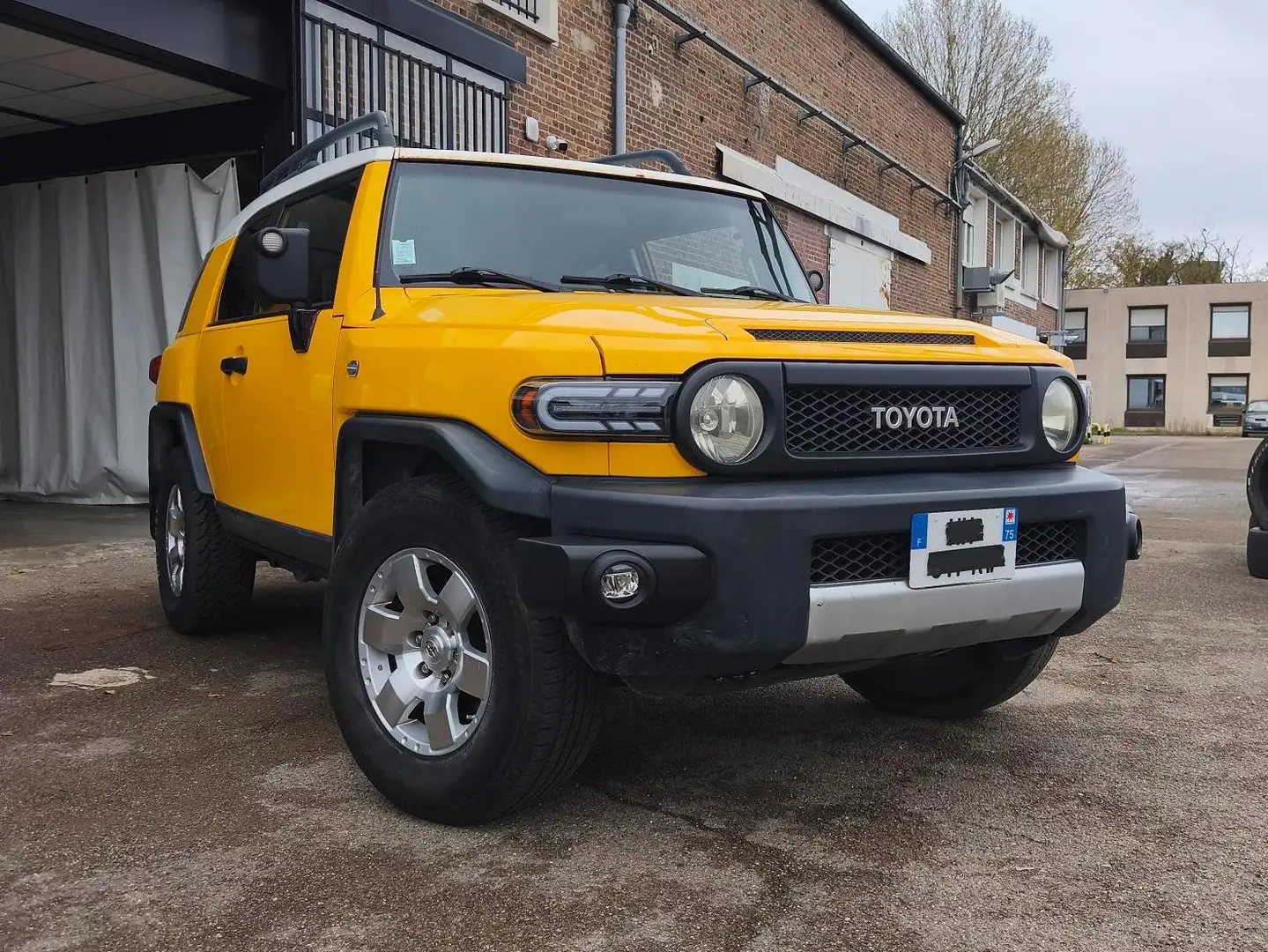 Toyota FJ Cruiser 2 RWD   2 ROUES MOTRICES Amarillo - 1