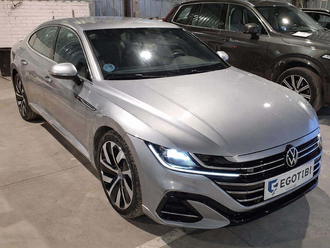 Volkswagen Arteon Arteon 2.0TDI R-Line DSG7 110kW R-Line - foto 1