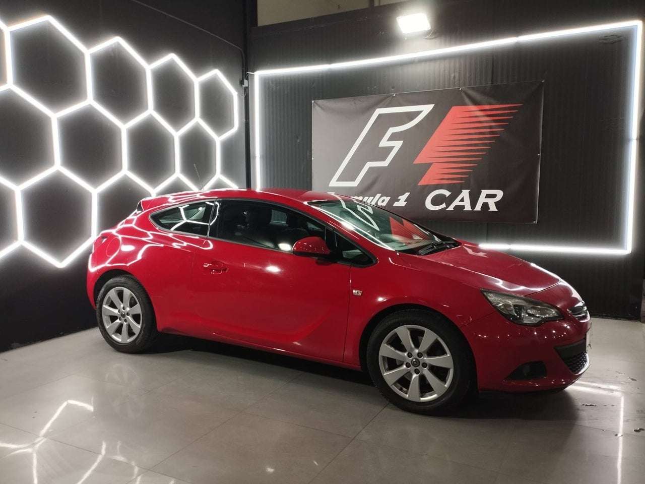 Opel Astra GTC 2.0CDTi S/S Sportive - foto 1