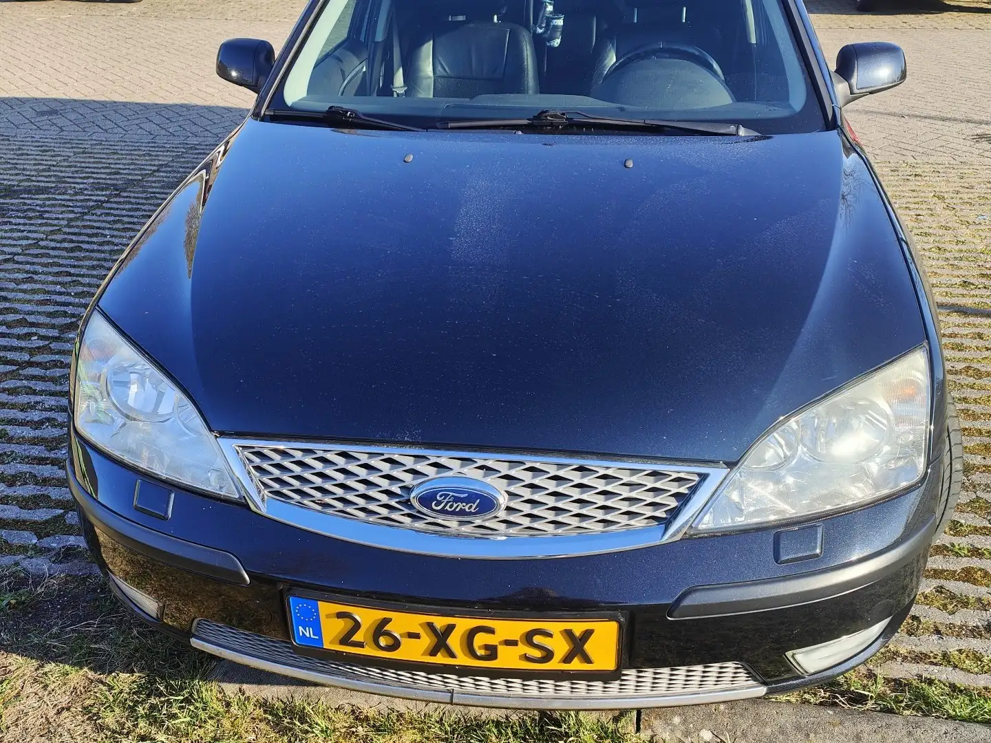 Ford Mondeo 1.8-16V Platinum Zwart - 2