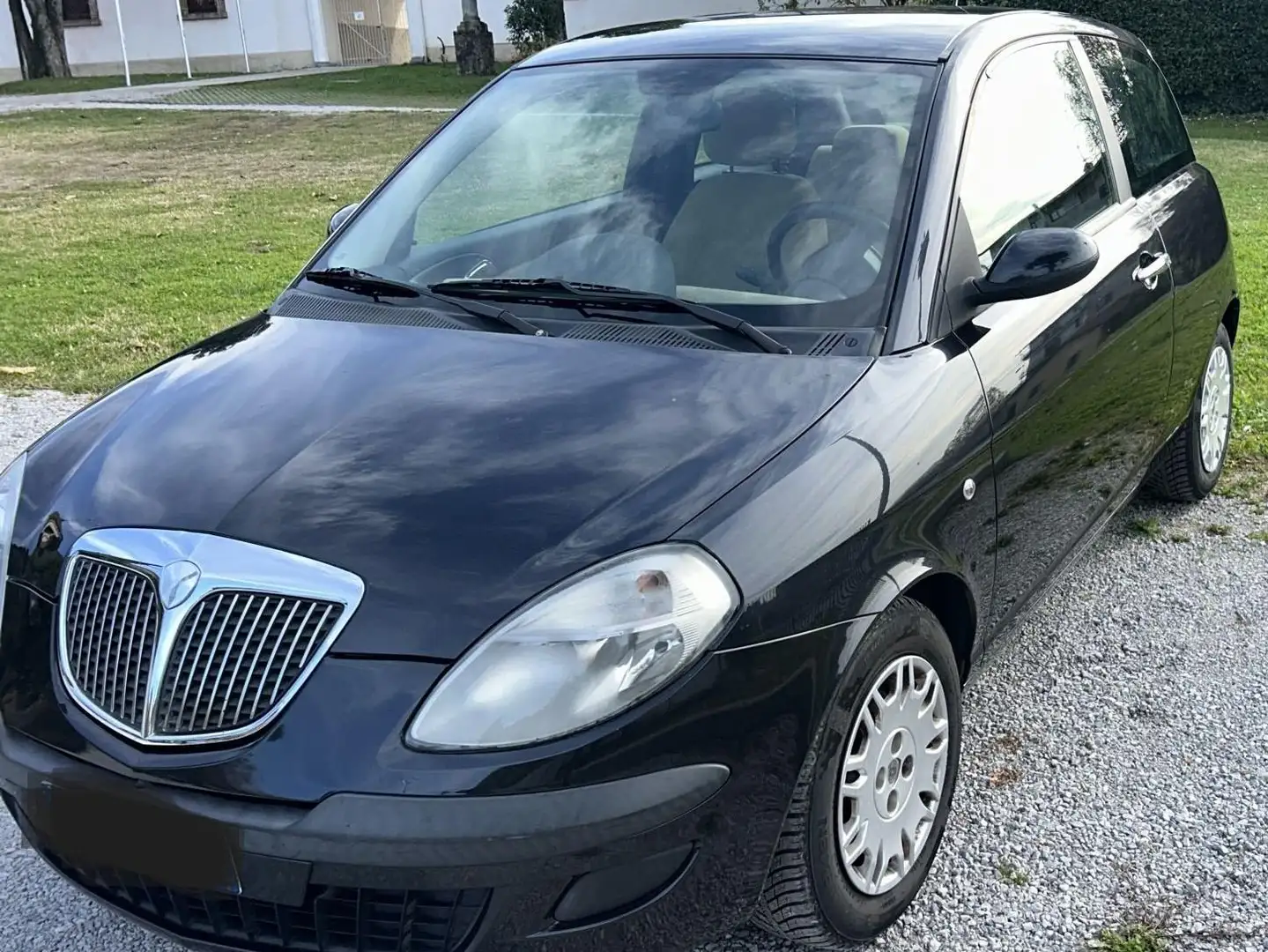 Lancia Ypsilon Ypsilon II 2003 1.2 8v Argento Nero - 1