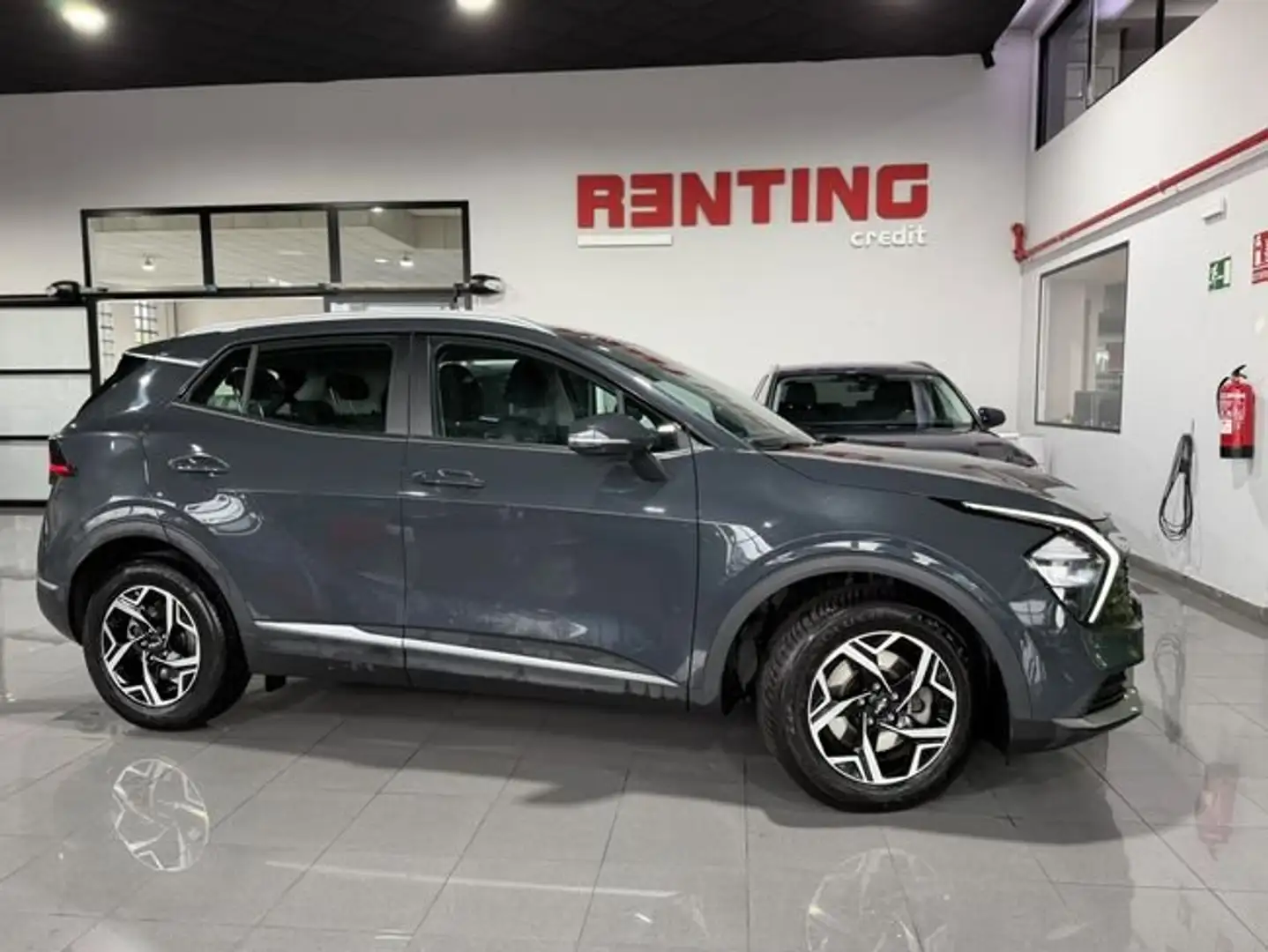 Kia Sportage 1.6 T-GDi MHEV 118kW Business 4x2 DCT Negro - 2