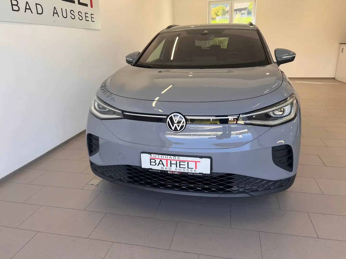 Volkswagen ID.4 Pro 4MOTION Grau - 2