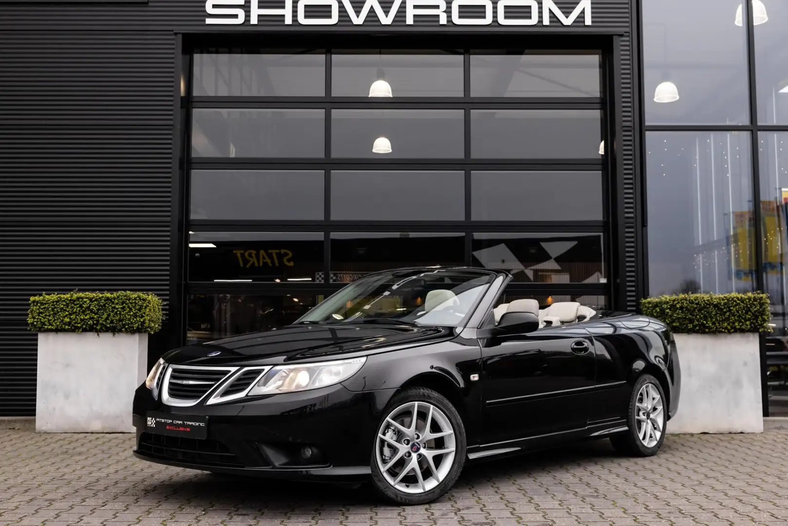Saab 9-3 Cabrio 2.0 Vector, 200PK, Automaat, Cruise, Goed o Negro - 2