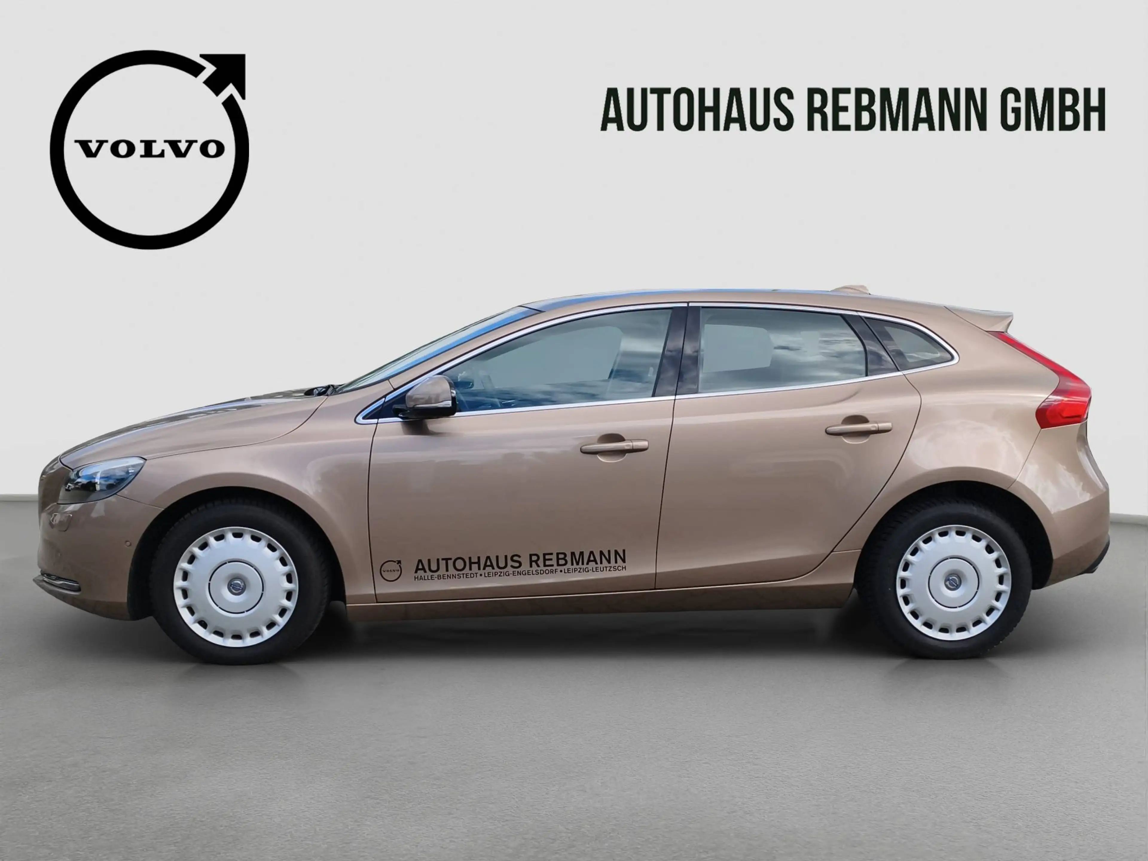 Volvo V40 T4 Momentum — photo 3