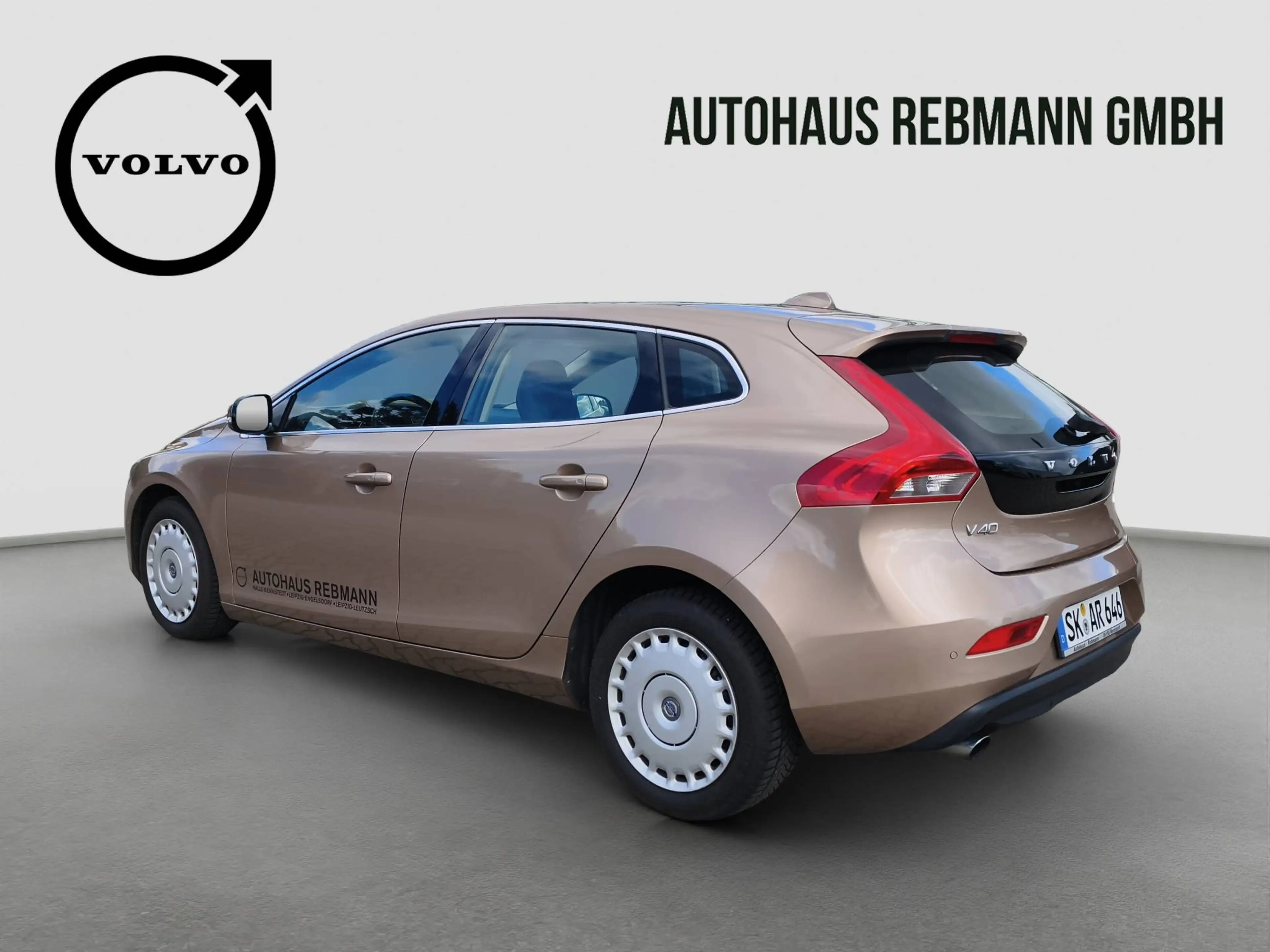 Volvo V40 T4 Momentum — photo 4