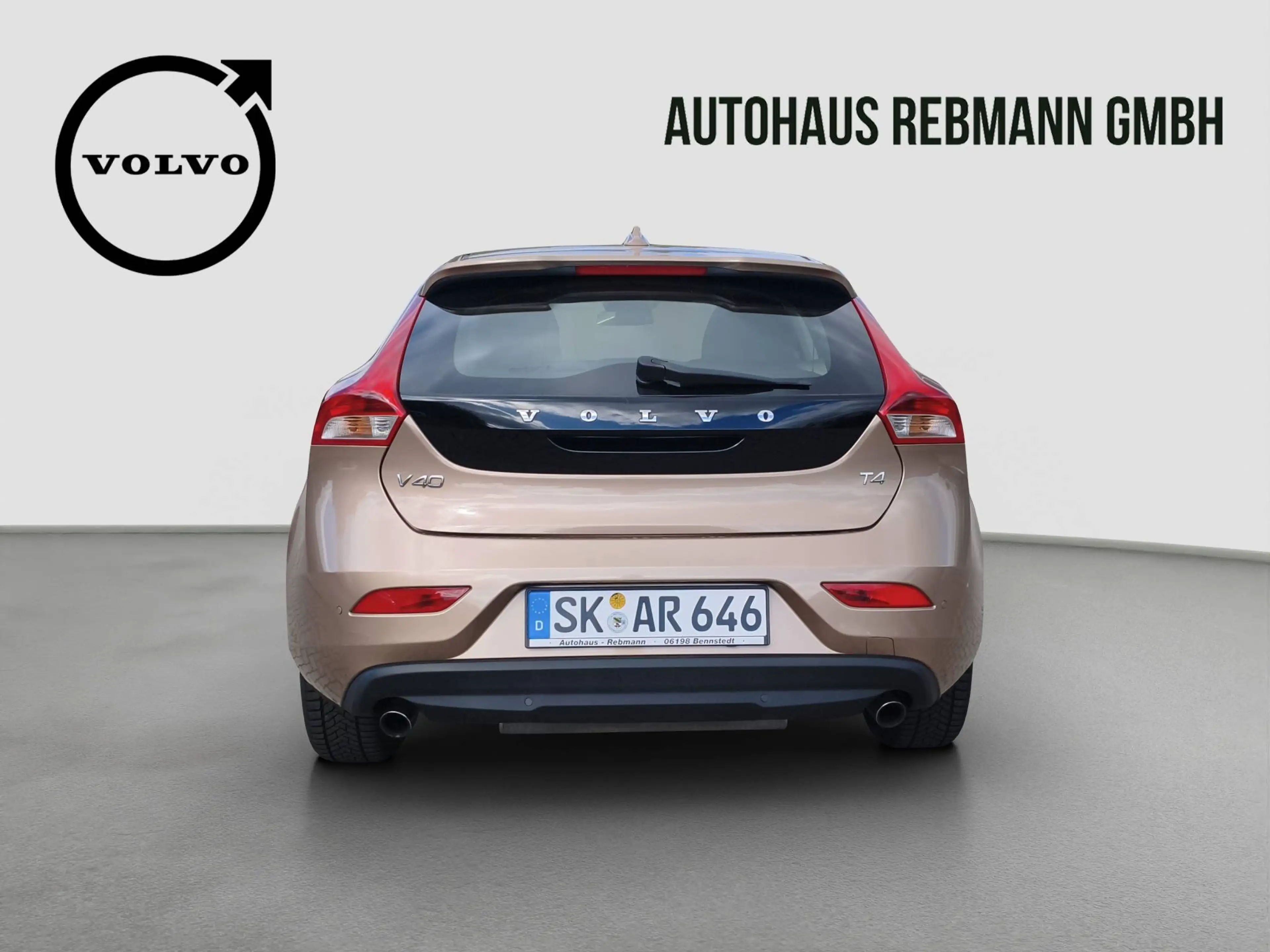 Volvo V40 T4 Momentum — photo 5