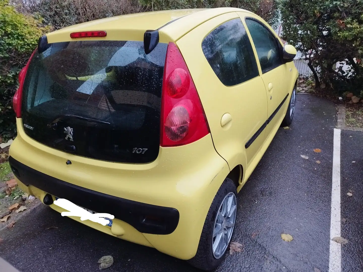 Peugeot 107 1.0e 12V 68ch BLUE LION 2-Tronic Trendy - 2