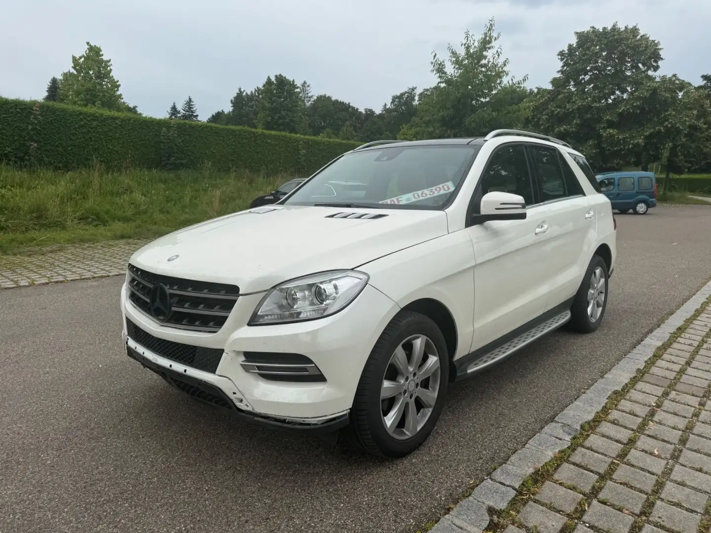Mercedes-Benz ML 250 CDI BlueTec*4x4*Display*Navi*Euro 6* Weiß - 1