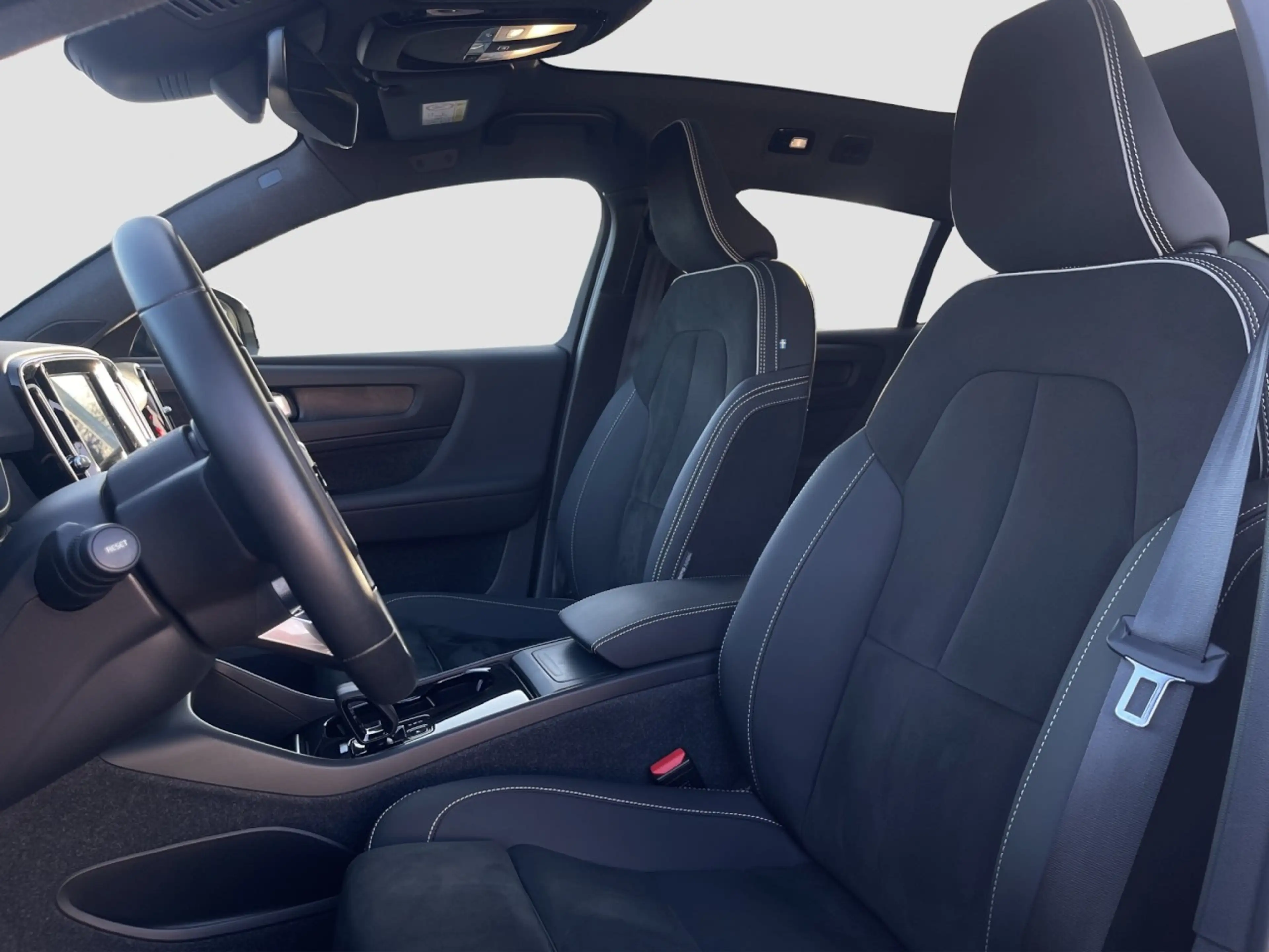 Volvo C40 Twin Electric Plus AWD/Navi/LED/Kam/Pano/GJR — photo 12