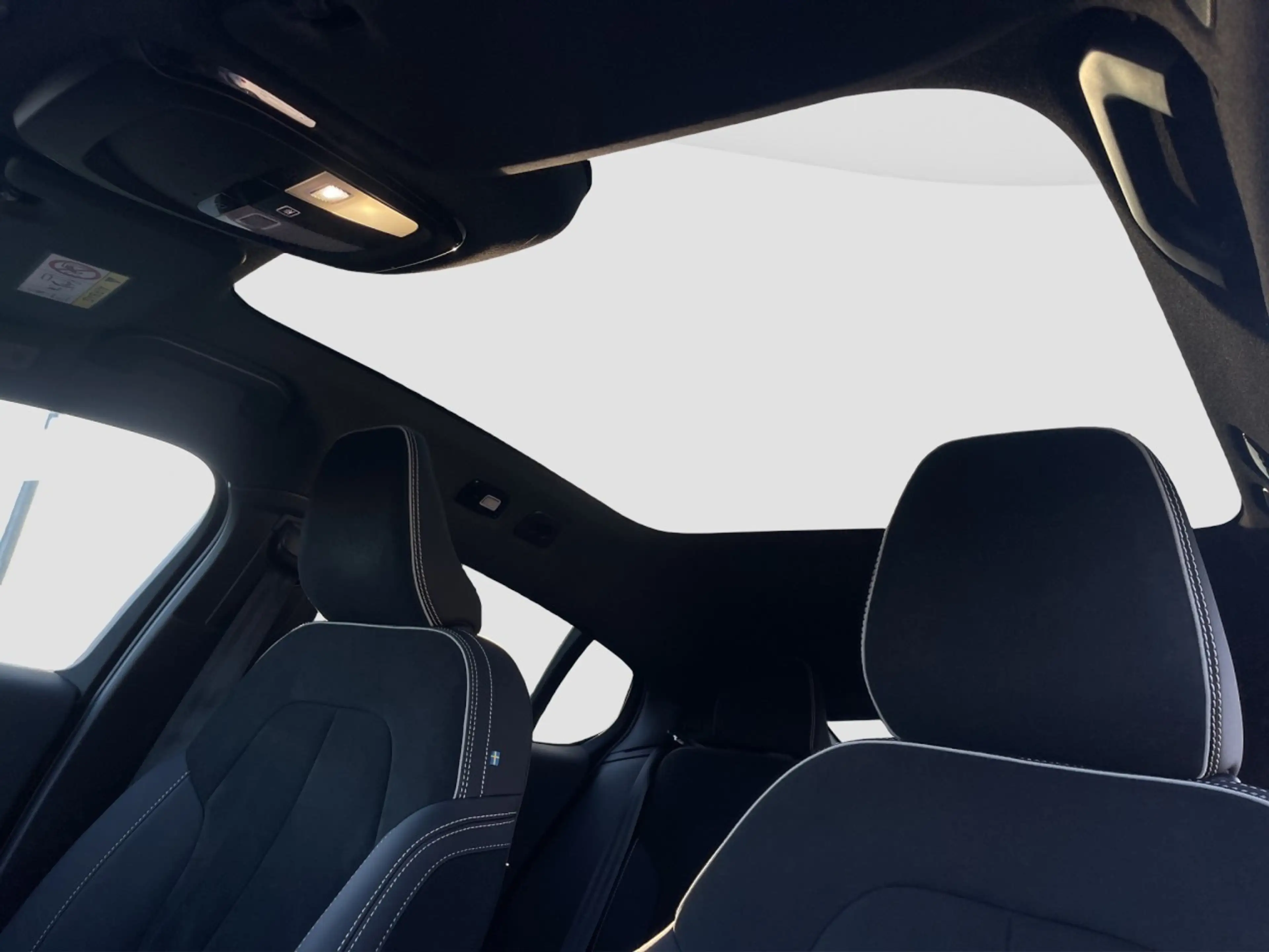 Volvo C40 Twin Electric Plus AWD/Navi/LED/Kam/Pano/GJR — photo 14