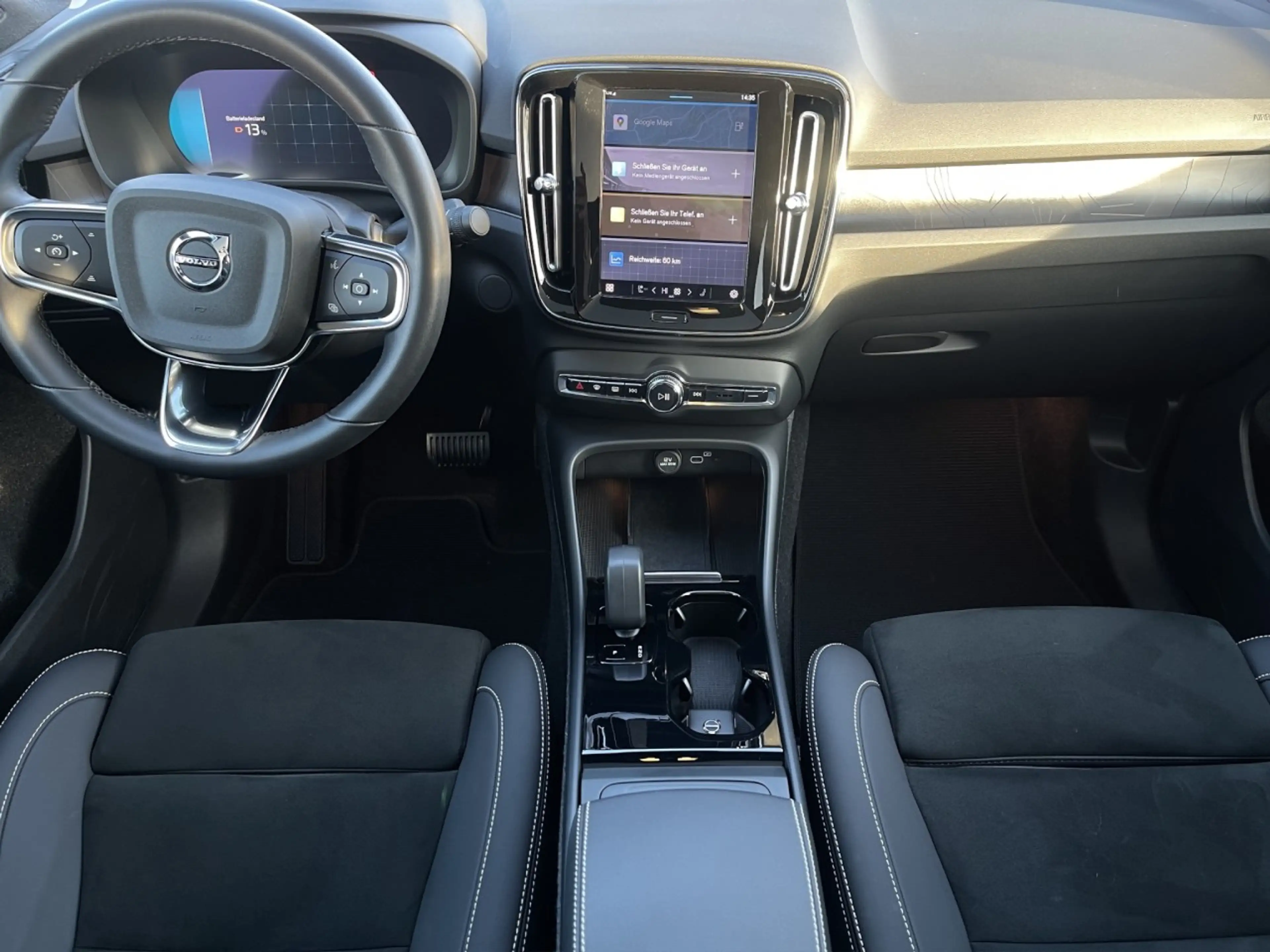 Volvo C40 Twin Electric Plus AWD/Navi/LED/Kam/Pano/GJR — photo 9