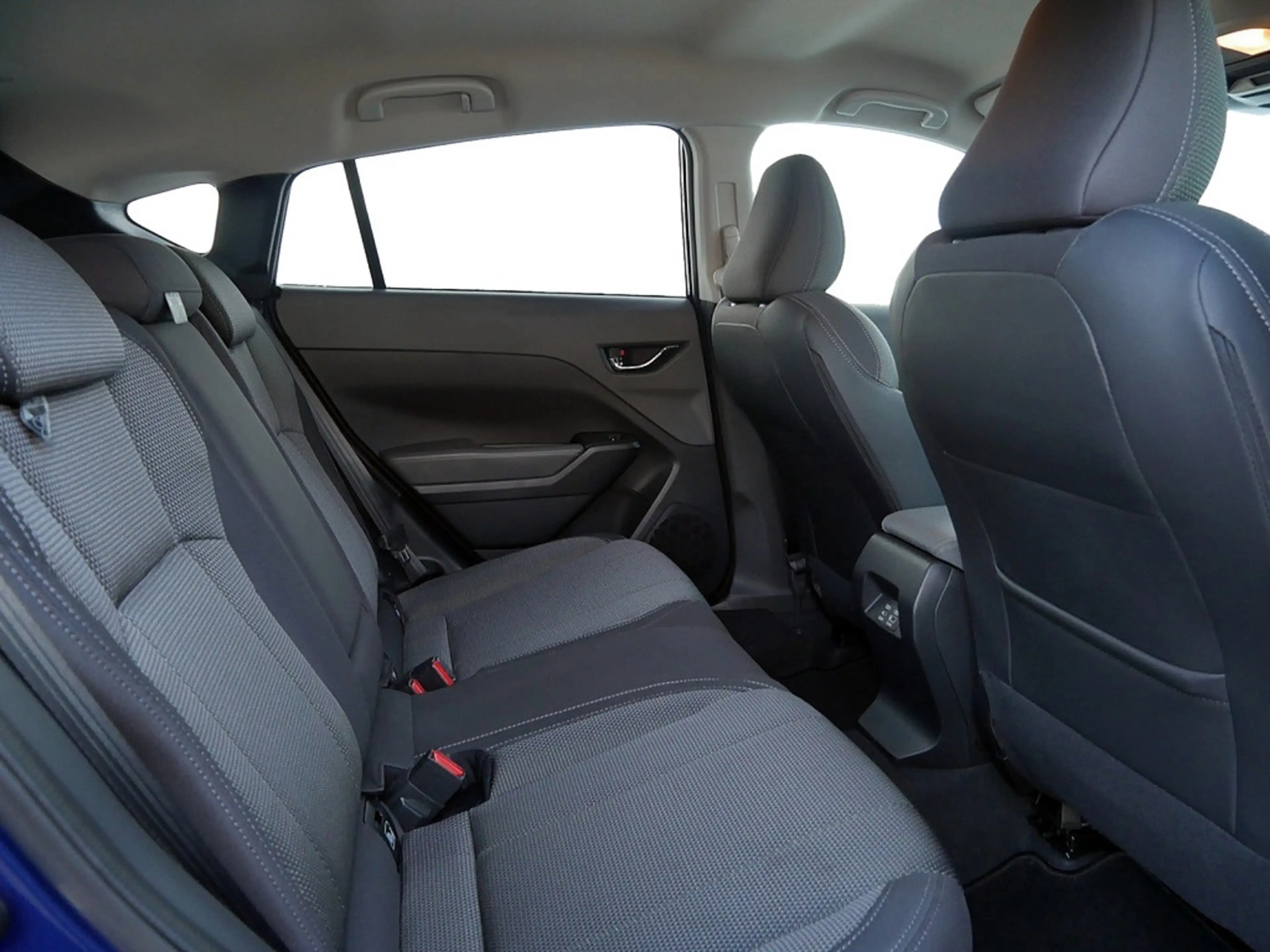 Subaru Crosstrek 2.0ie Comfort — photo 9