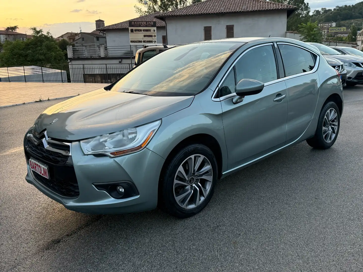 Citroen C4 DS4 1.6 HDi 90 Seduction Gri - 2