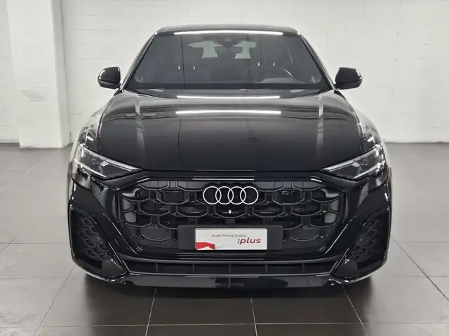 Audi Q8 view 2