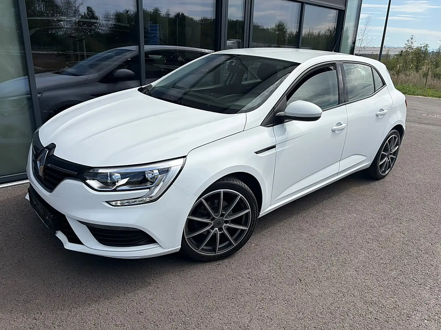 Renault Megane Mégane Life TCe 100 PF Weiß - 2