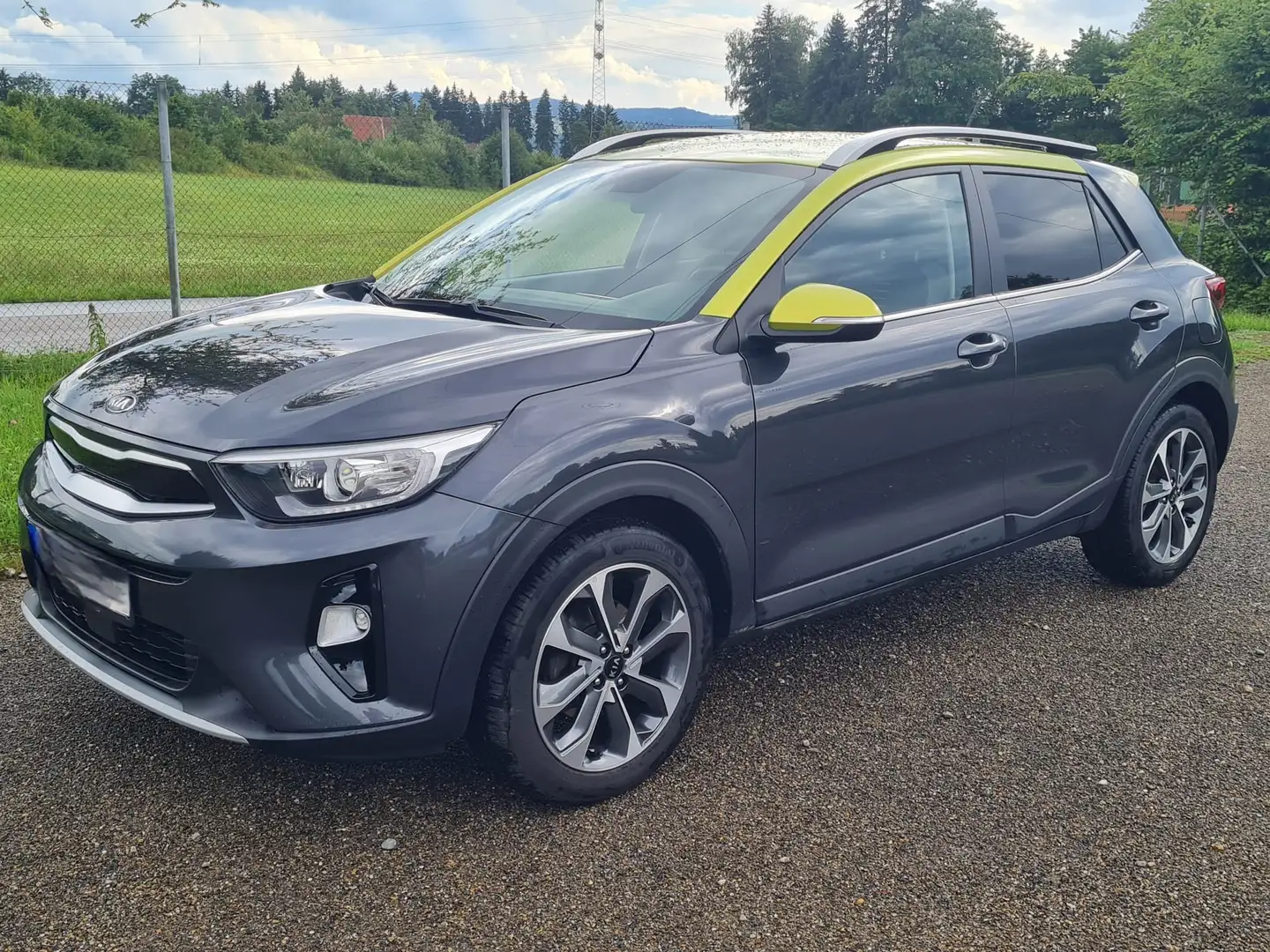 Kia Stonic Spirit, Klima, 8 f. ber, Sitzh., Rückfahrkamera Grau - 1