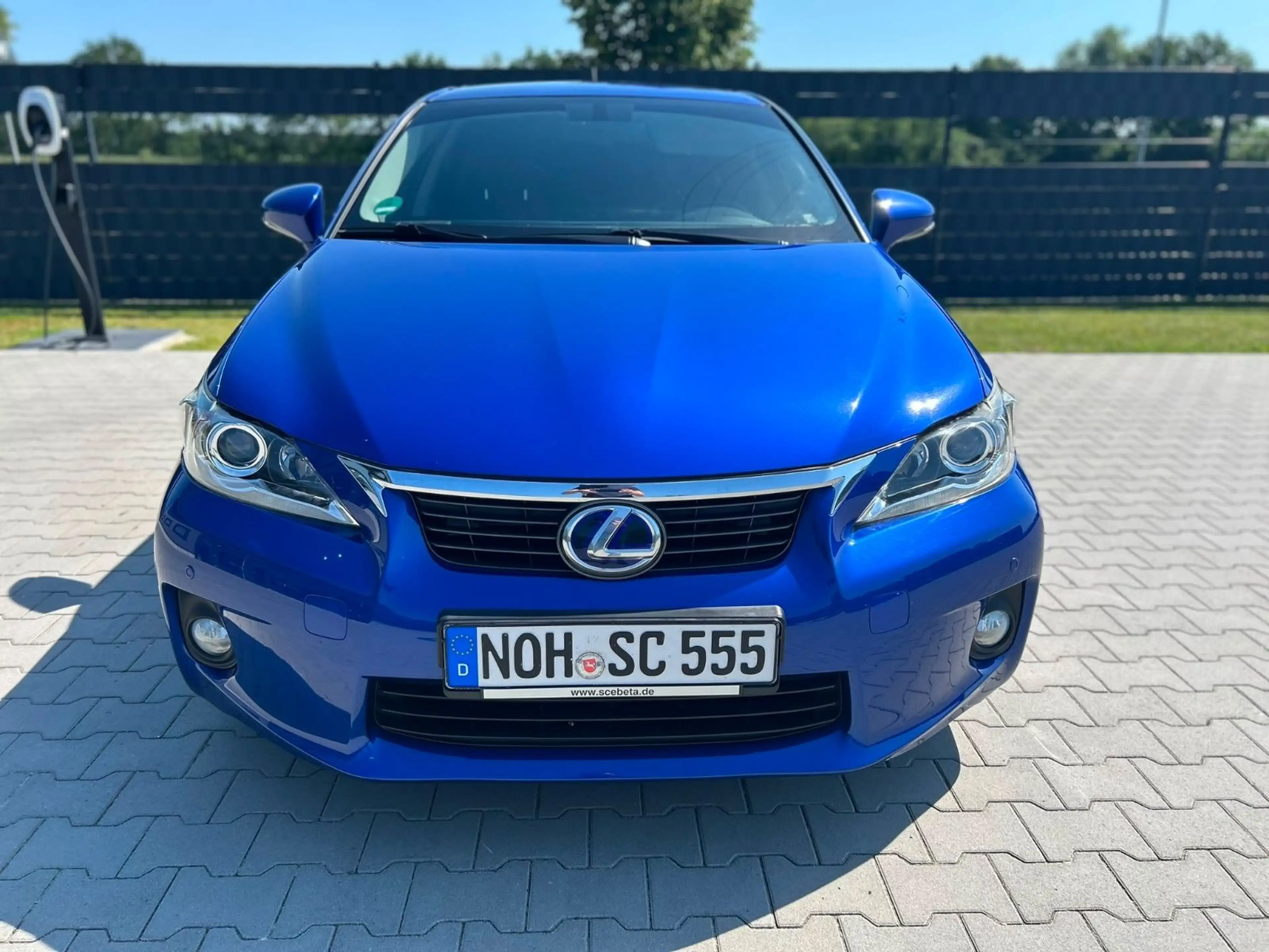 Lexus CT 200h Executive*Navi*Kam*Tempomat*Standheizung — photo 6